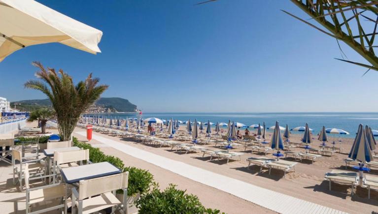 Conero Sea Loft en Marcelli — activities & amenities