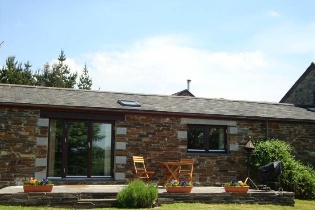 Wilson Cottage Dartmoor view 2