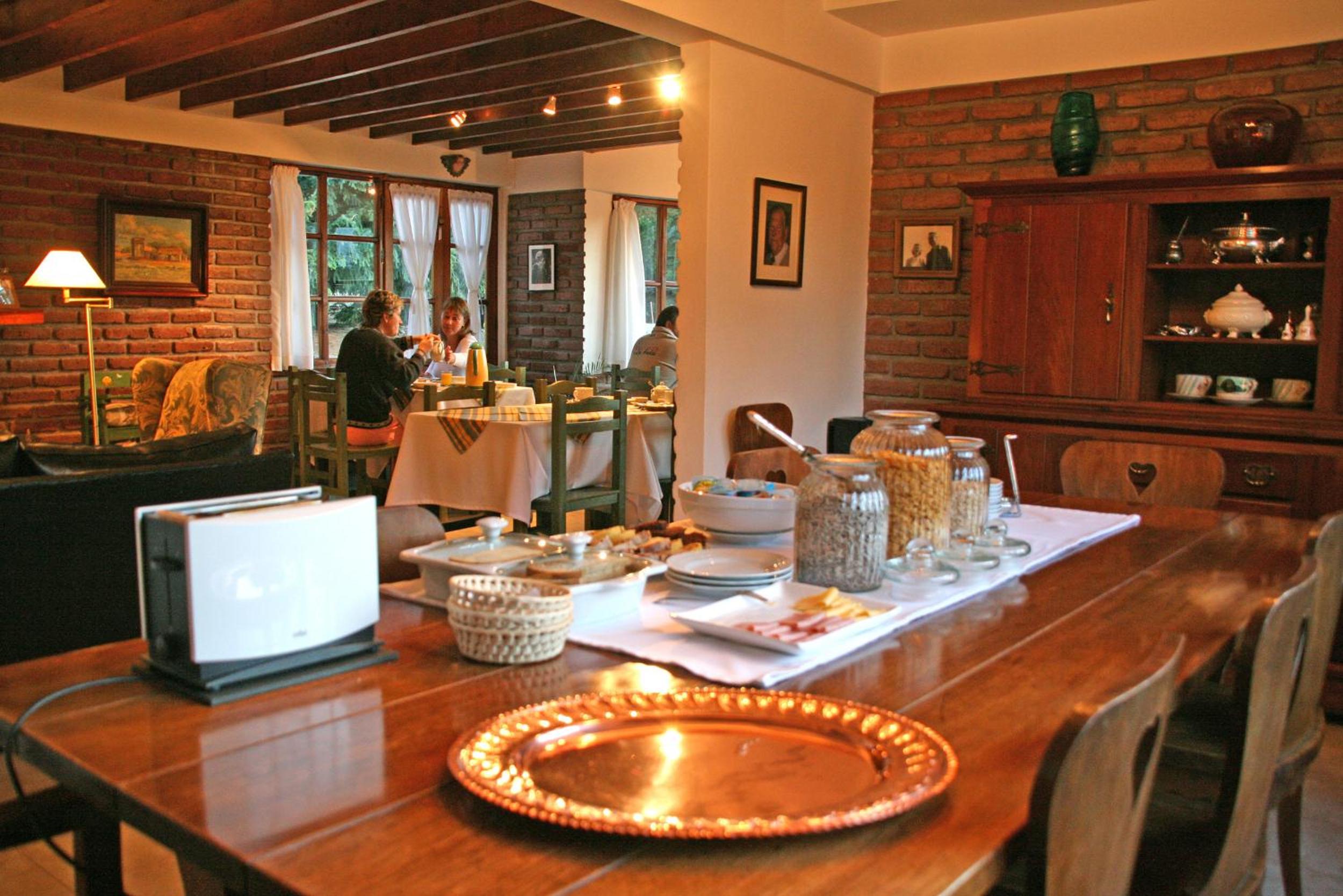 Hostería Canela B&B