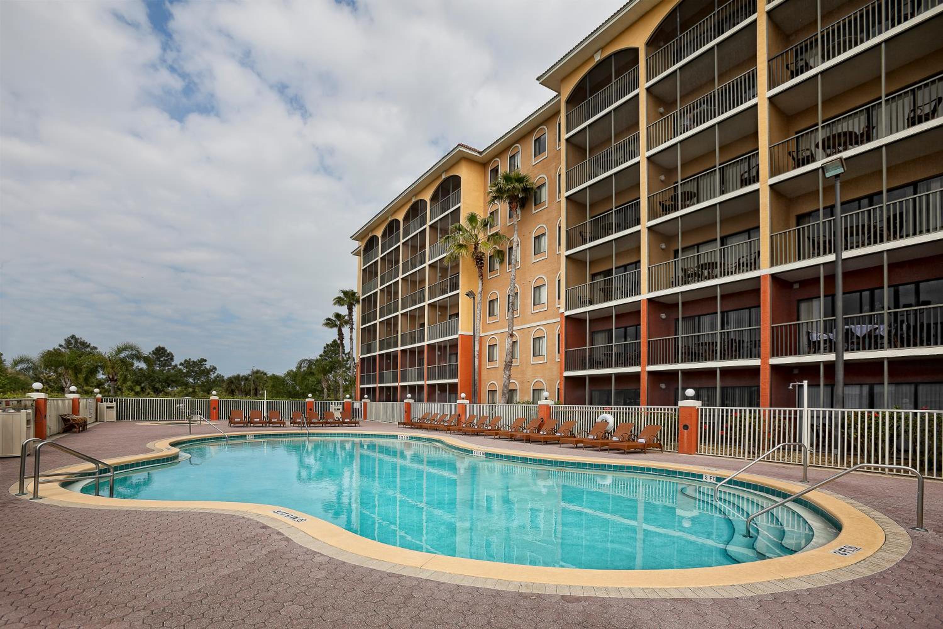 Westgate Towers Resort - Image 2