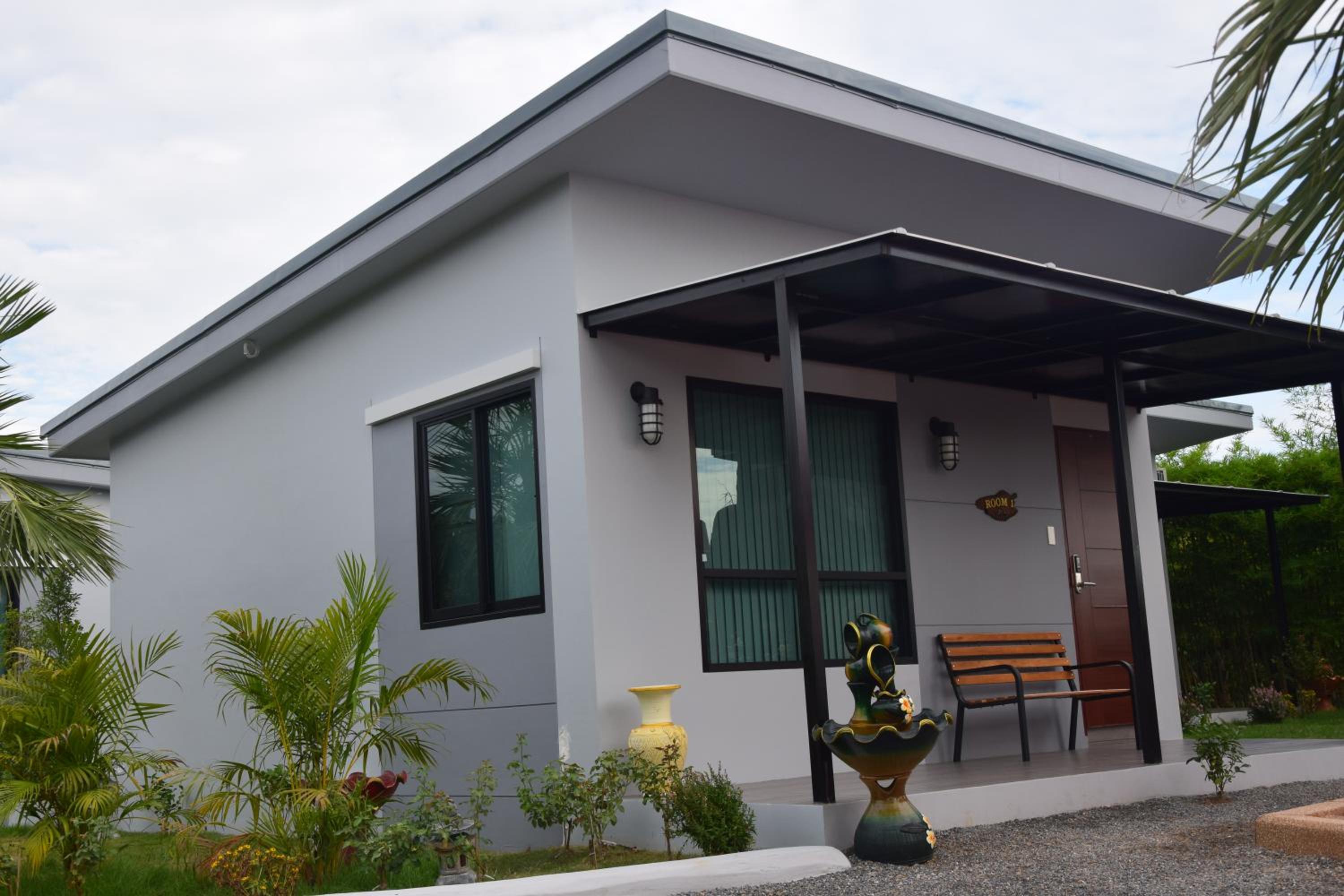 SB Holiday Resort