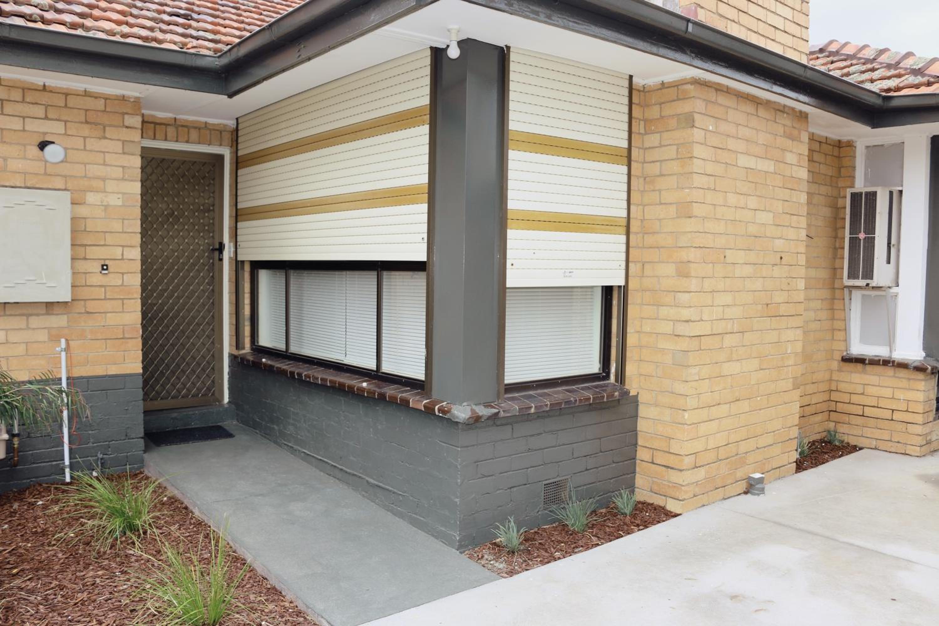 Sunny House - Melbourne Airport Home