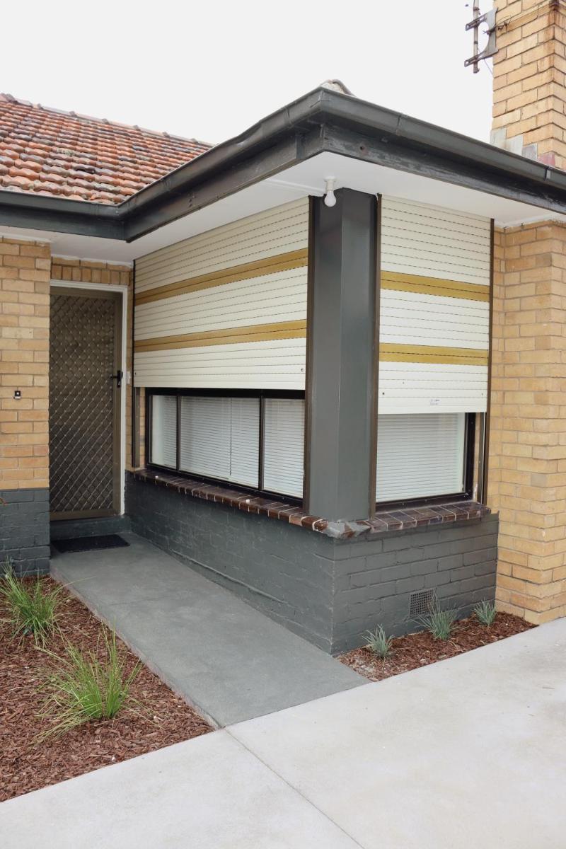 Sunny House - Melbourne Airport Home