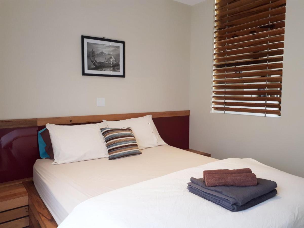 Couples Retreat with Mountain View Near Hobart