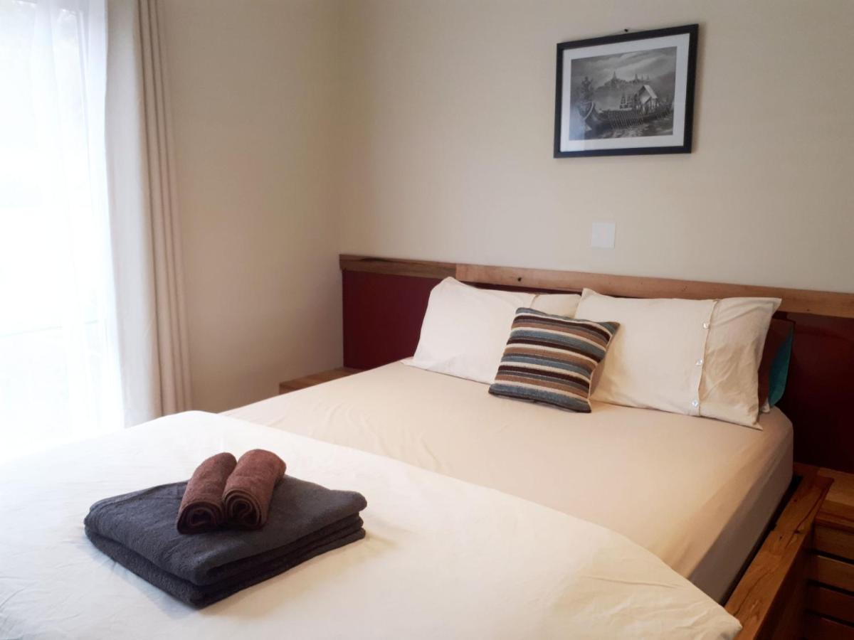 Couples Retreat with Mountain View Near Hobart