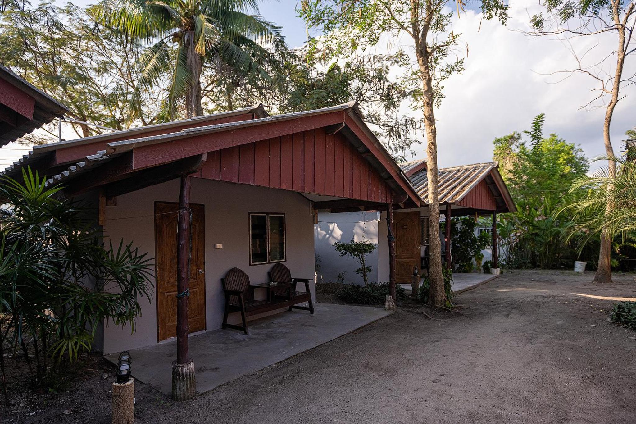 The Cosy Koh Phangan and Restaurant