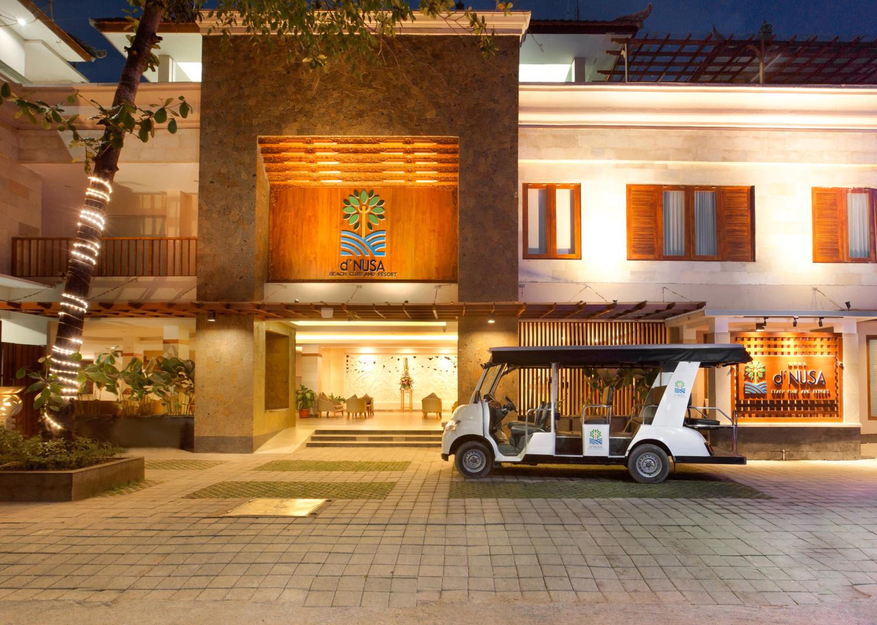 d'Nusa Beach Club and Resort