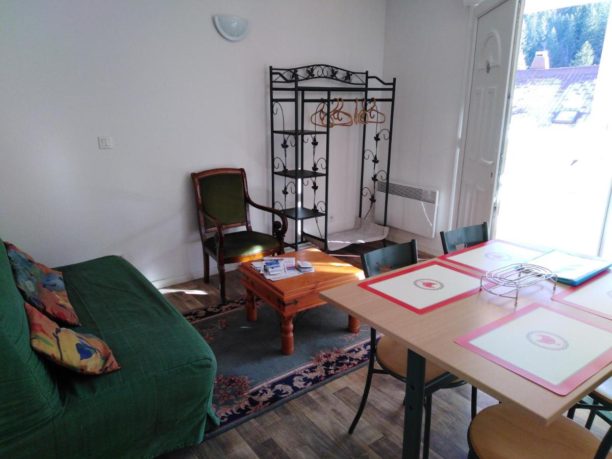 Gite de vacances Residence La Babaute LES ROUSSES view 5