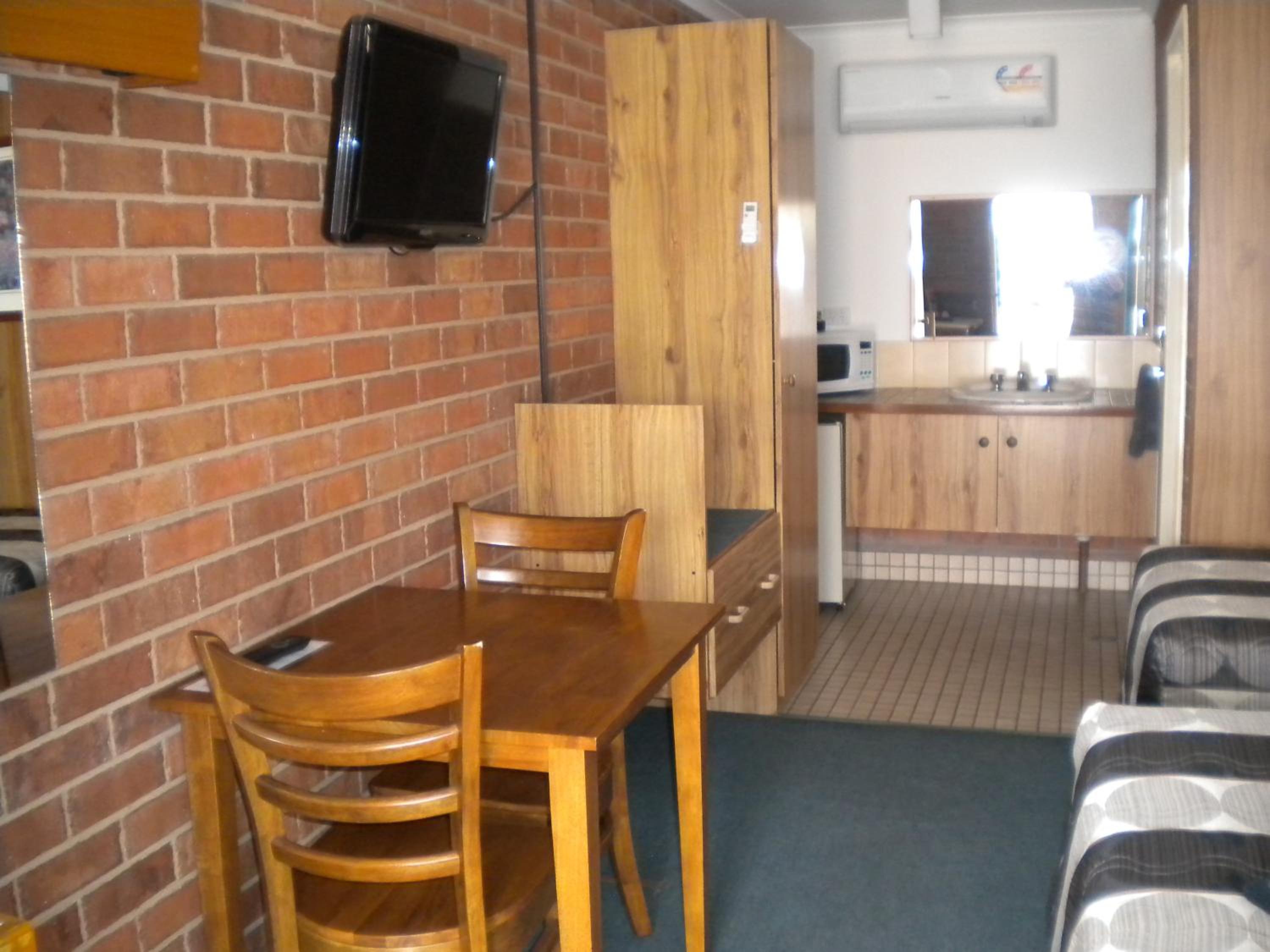 Moama Central Motel