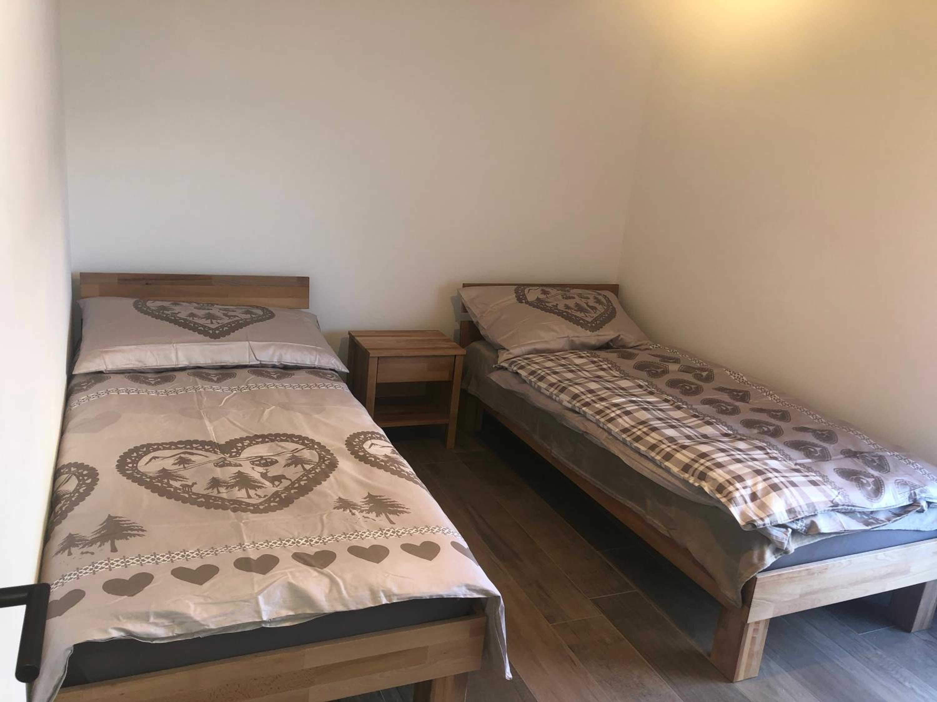 Grand appartement avec terrasse à Chez-Les-Reuses