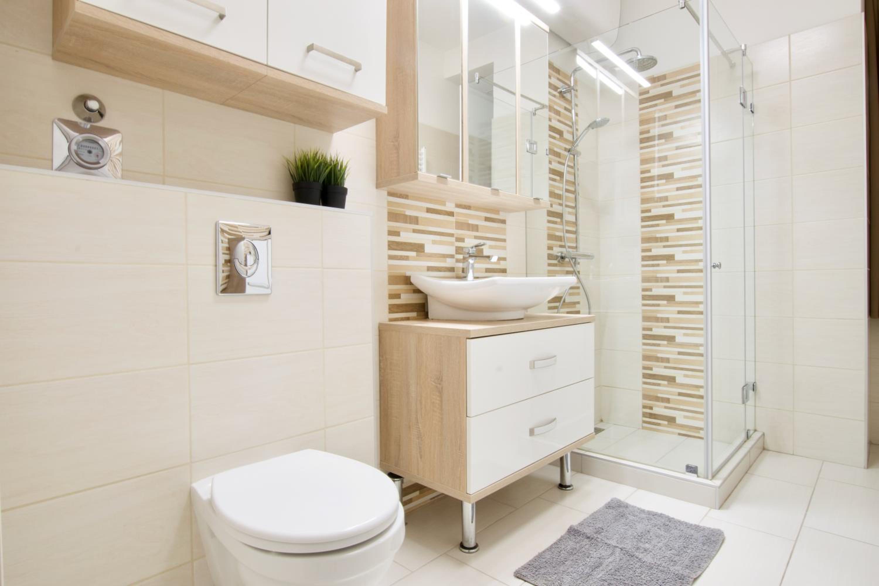 Premium Apartments by Hi5 - Elegant Suites view 2
