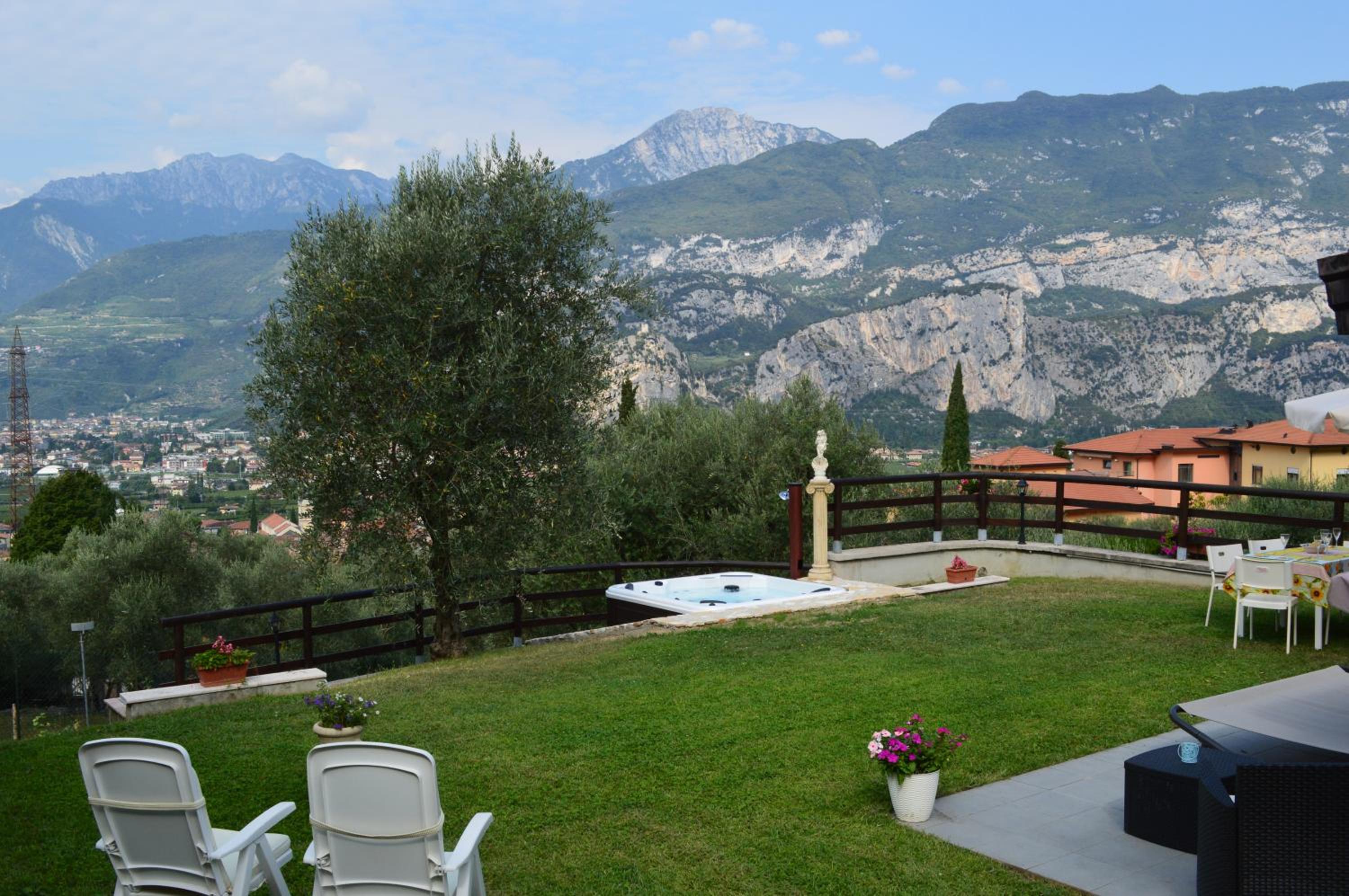 La Villa view 5