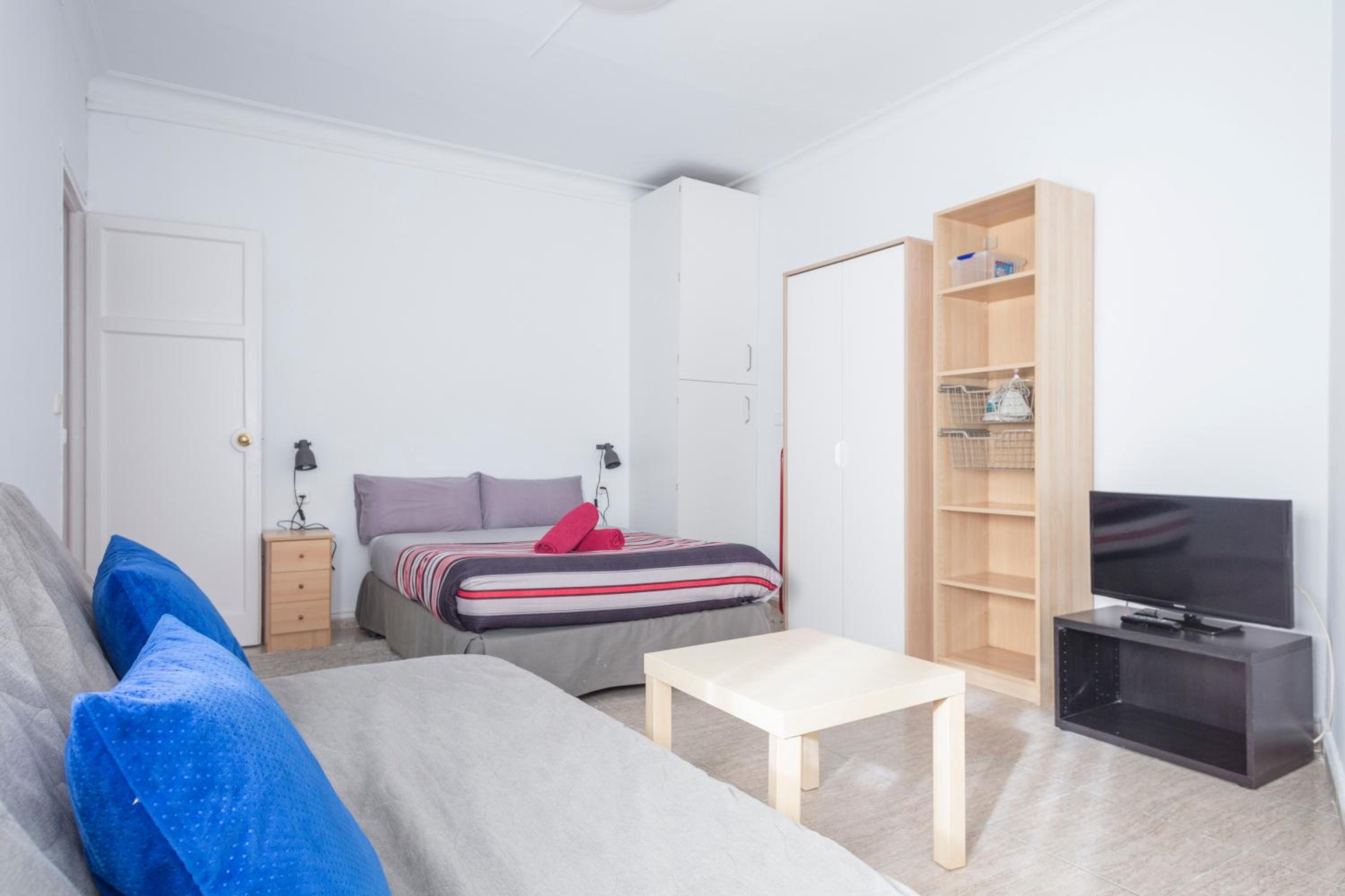 Apartamentos Tarradellas Sants Estació photo 2