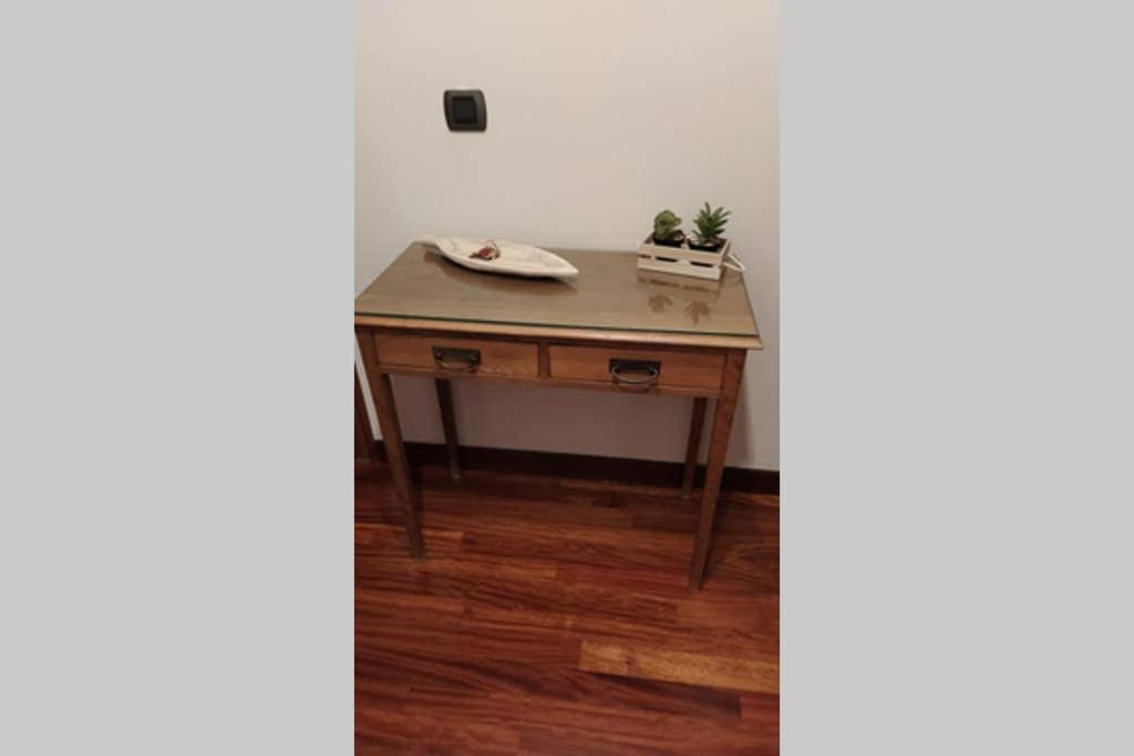 Apartamento completo con parking privado y WiFi en San Roque view 4
