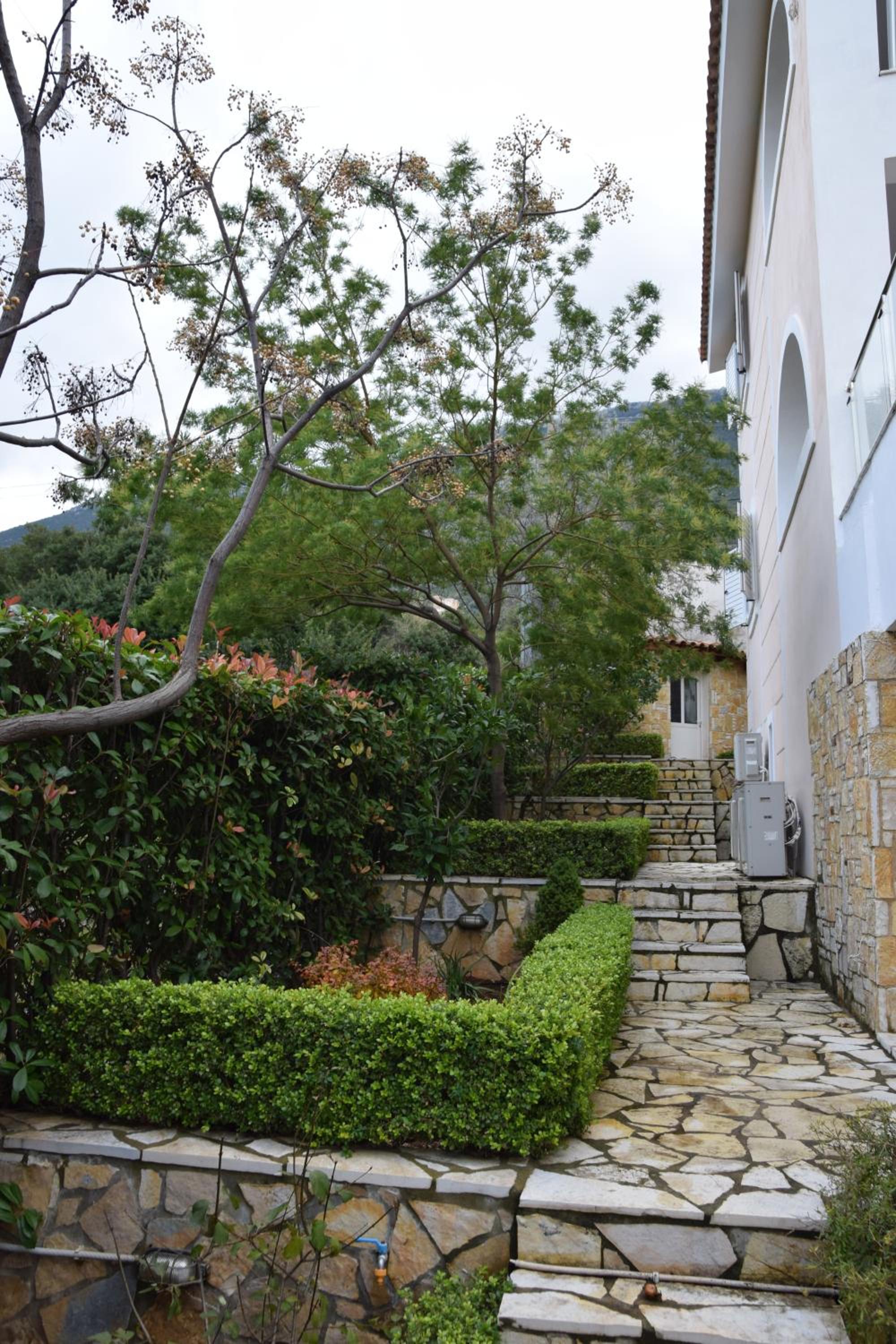 Skorponeria beachfront house view 3