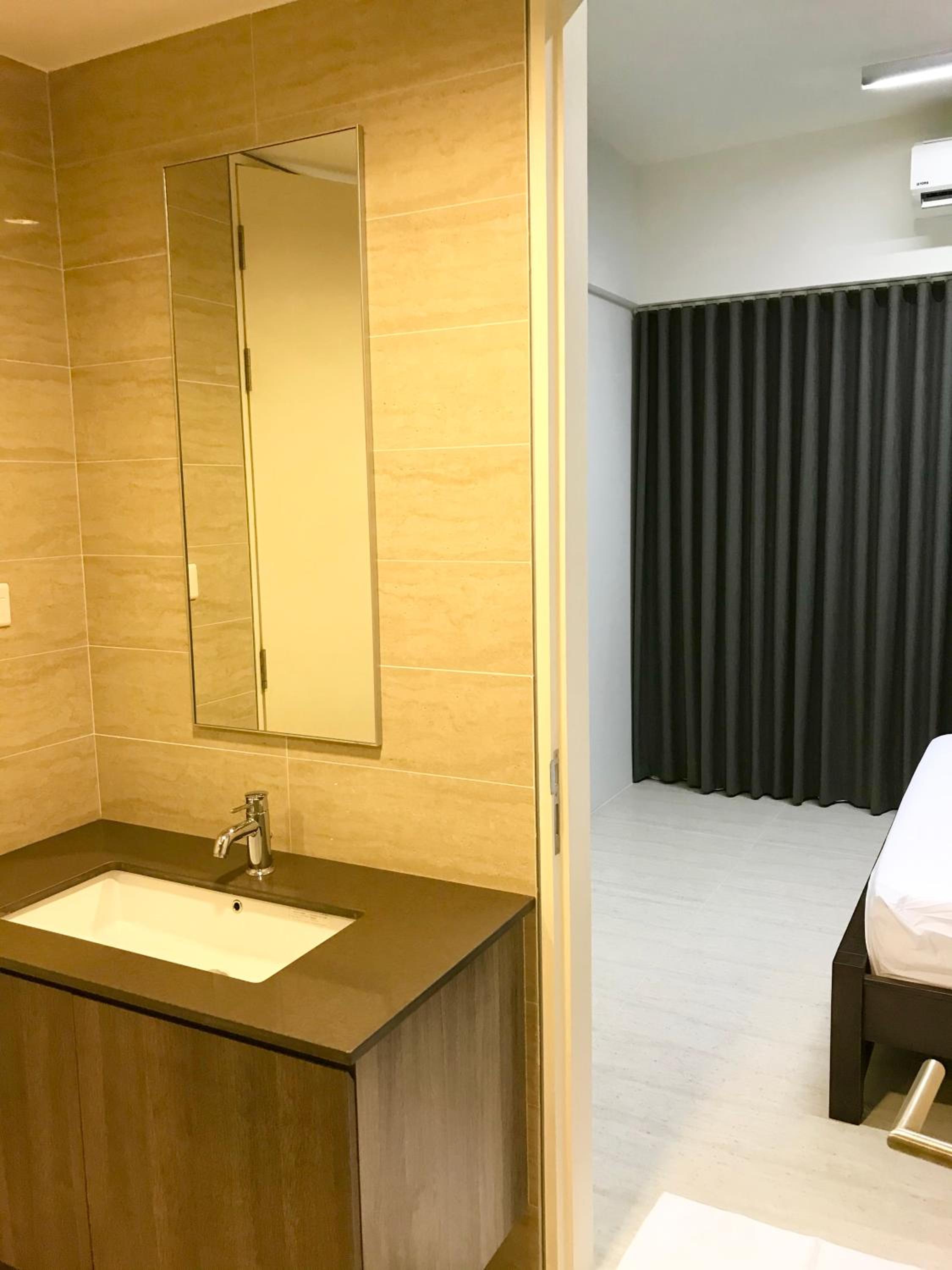 By The Beach - Luxury 2 Bedrooms Family Suite