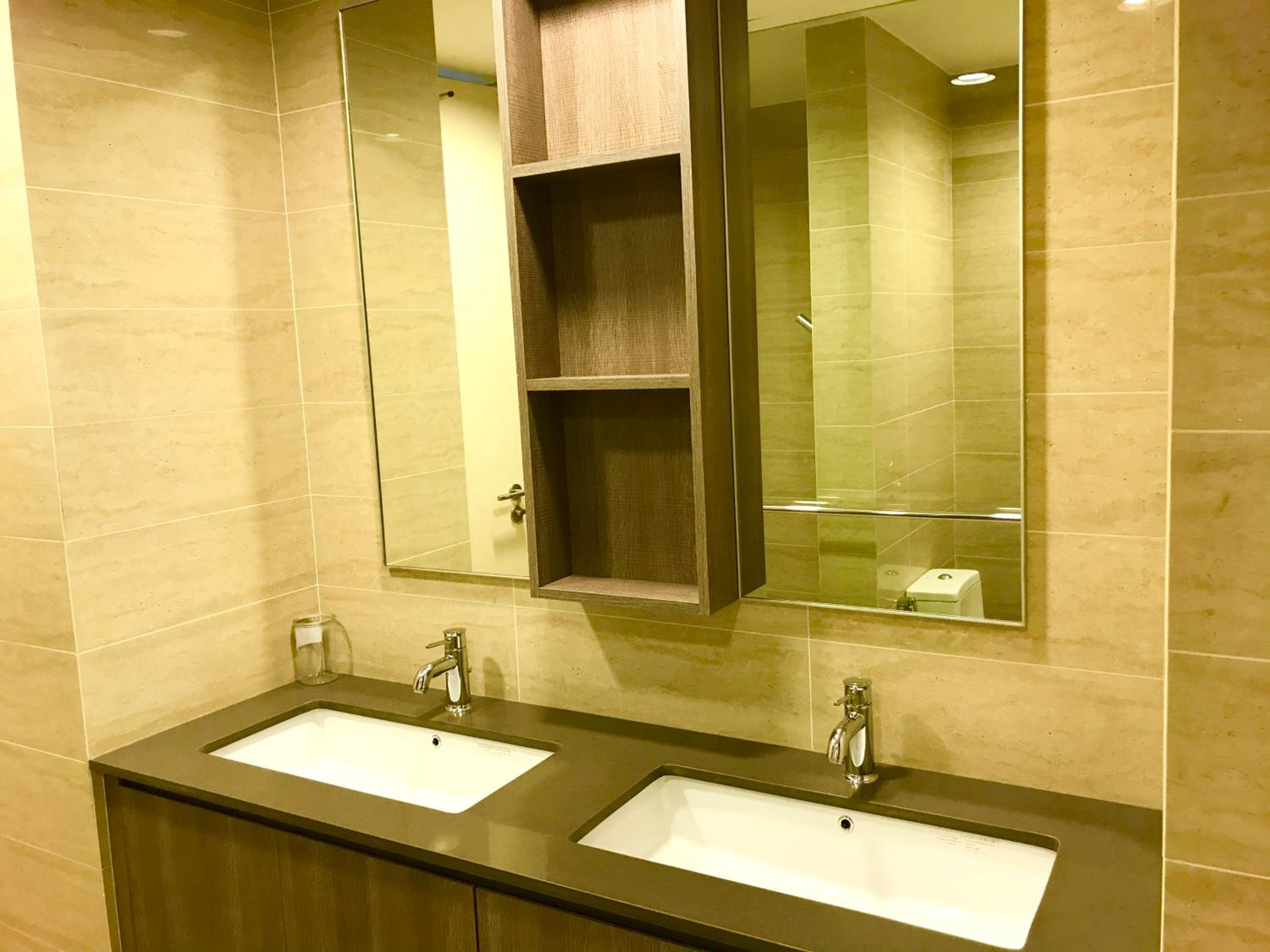 By The Beach - Luxury 2 Bedrooms Family Suite