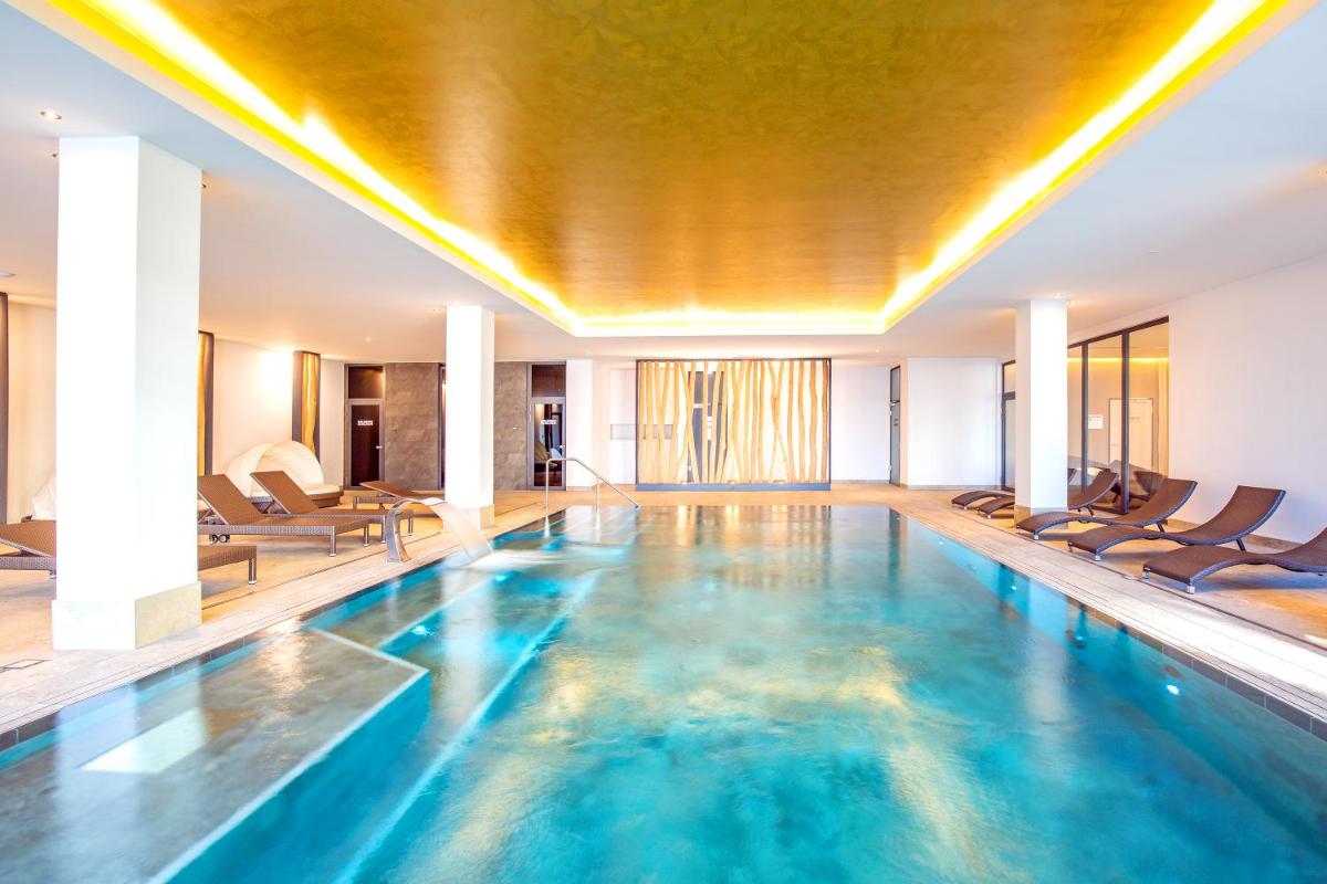 Traumfewo 1-29 oder 2-50 Pool und Sauna view 5