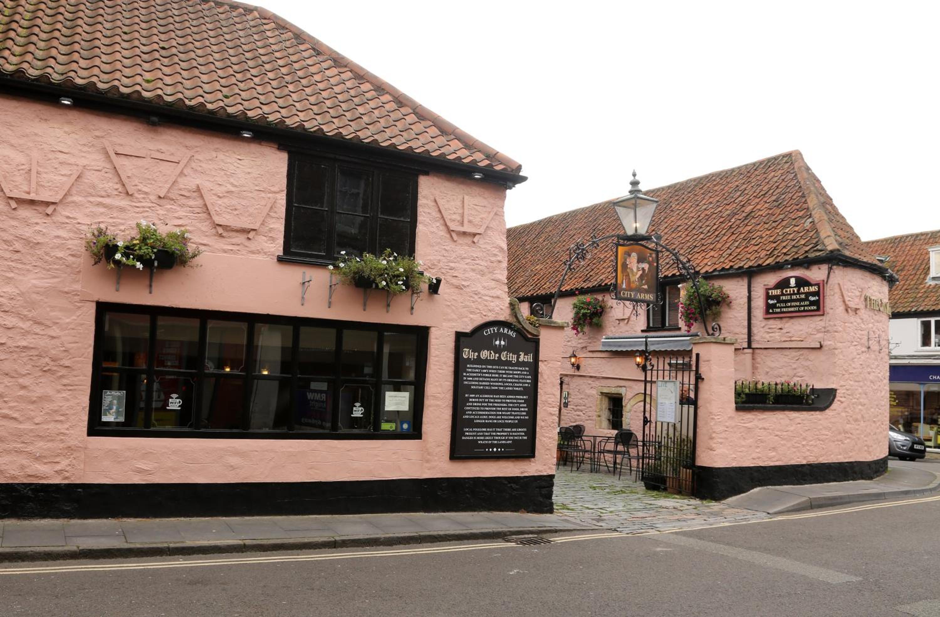 Wells Vacations - The City Arms - Property Image 3
