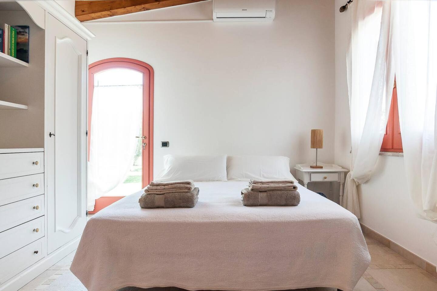 Villa LA CESA & Villino LA CASETTA Holiday Houses CON JACUZZI