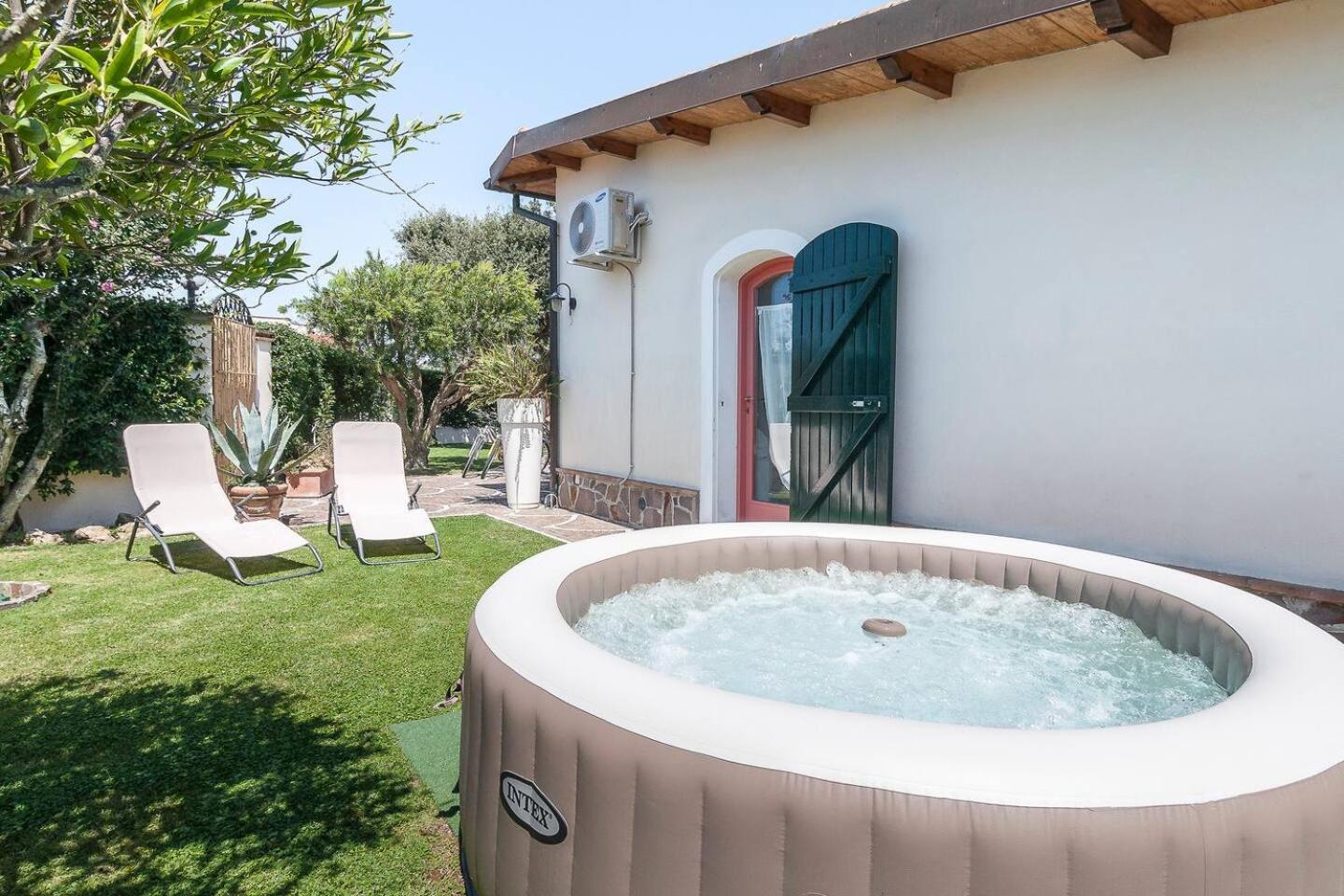 Villa LA CESA & Villino LA CASETTA Holiday Houses CON JACUZZI