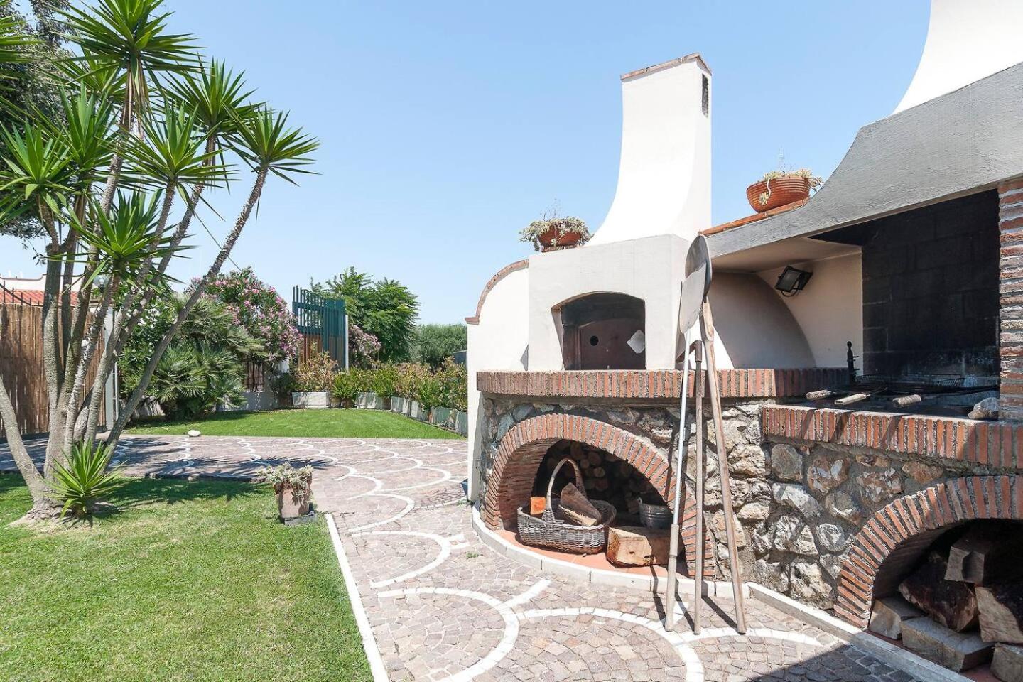 Villa LA CESA & Villino LA CASETTA Holiday Houses CON JACUZZI