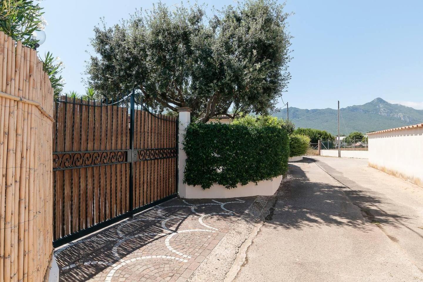 Villa LA CESA & Villino LA CASETTA Holiday Houses CON JACUZZI
