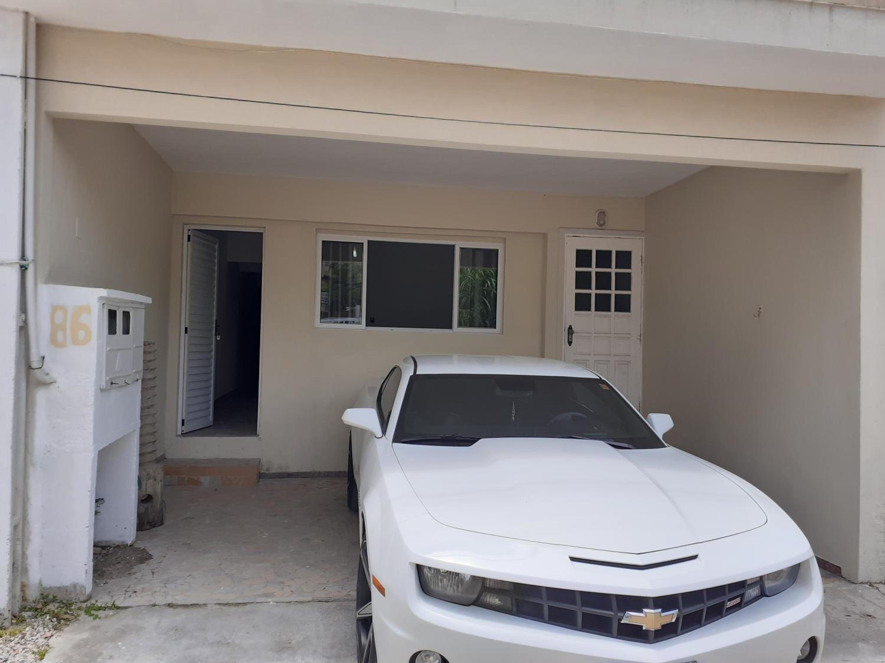 Casa a 80m da Praia das Toninhas
