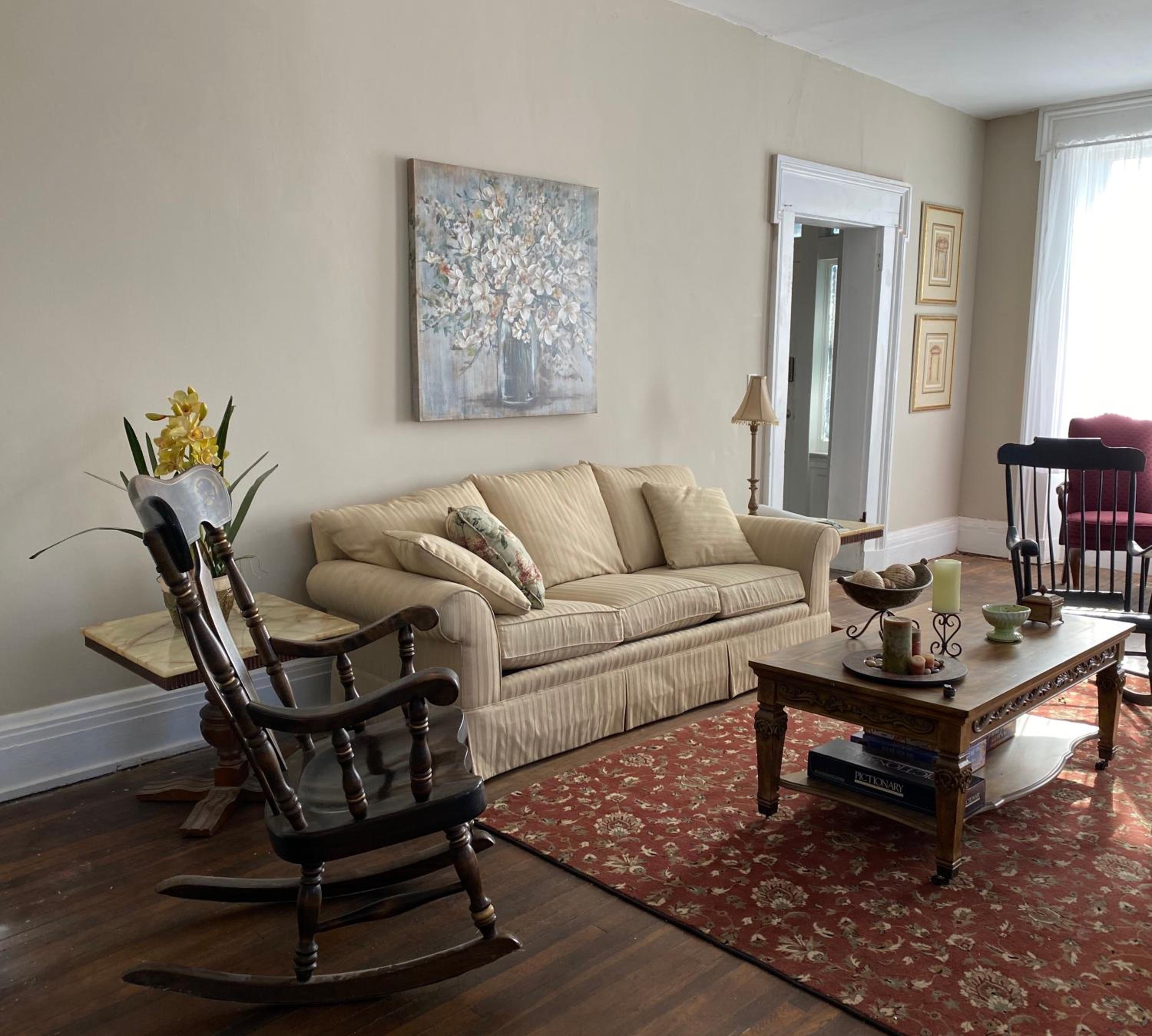 Historic McDonald Airbnb - Property Image 2