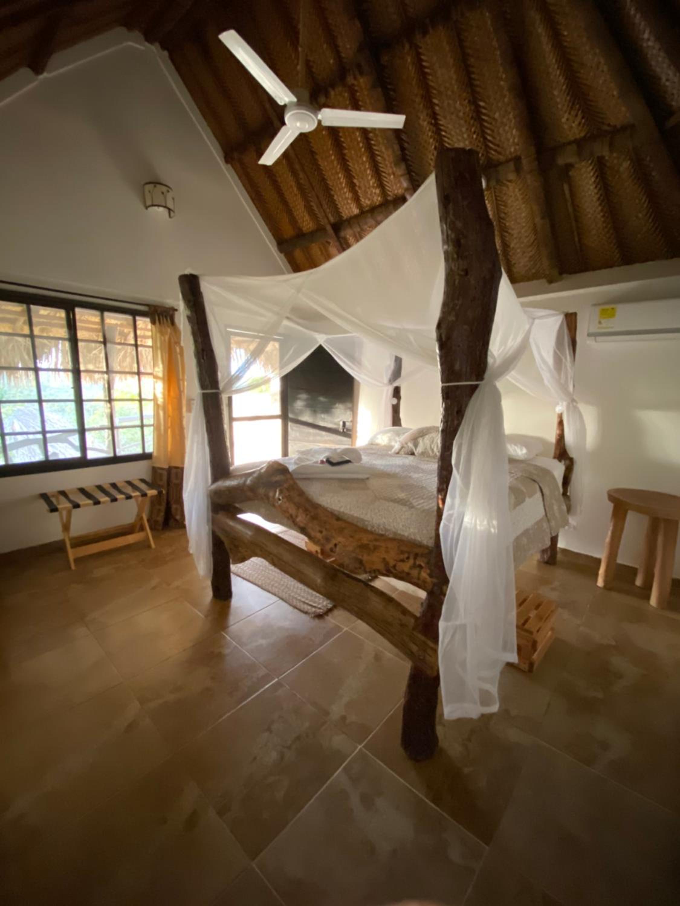 Quetzal Dorado Eco-Lodge by Mareygua