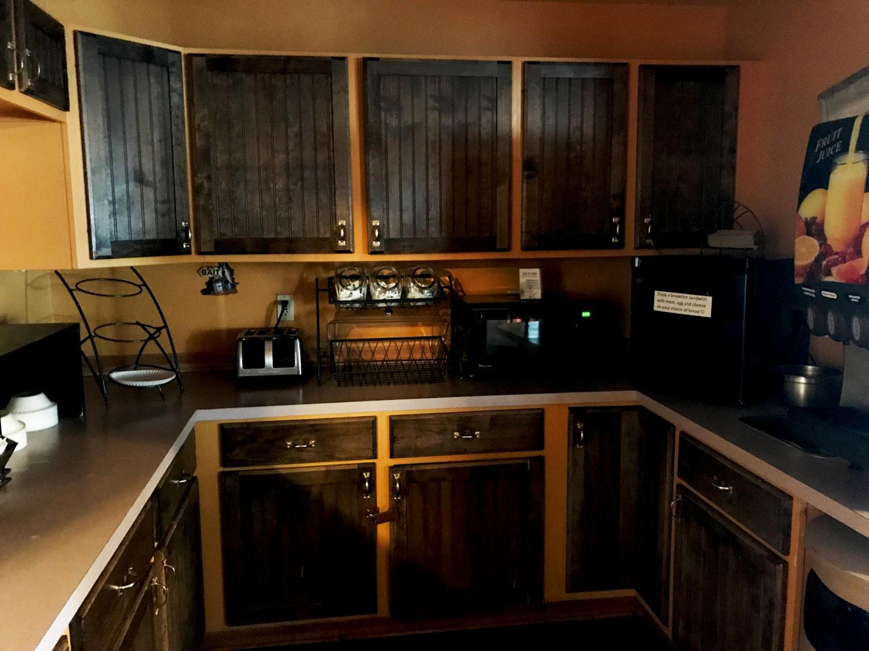 Photo 10