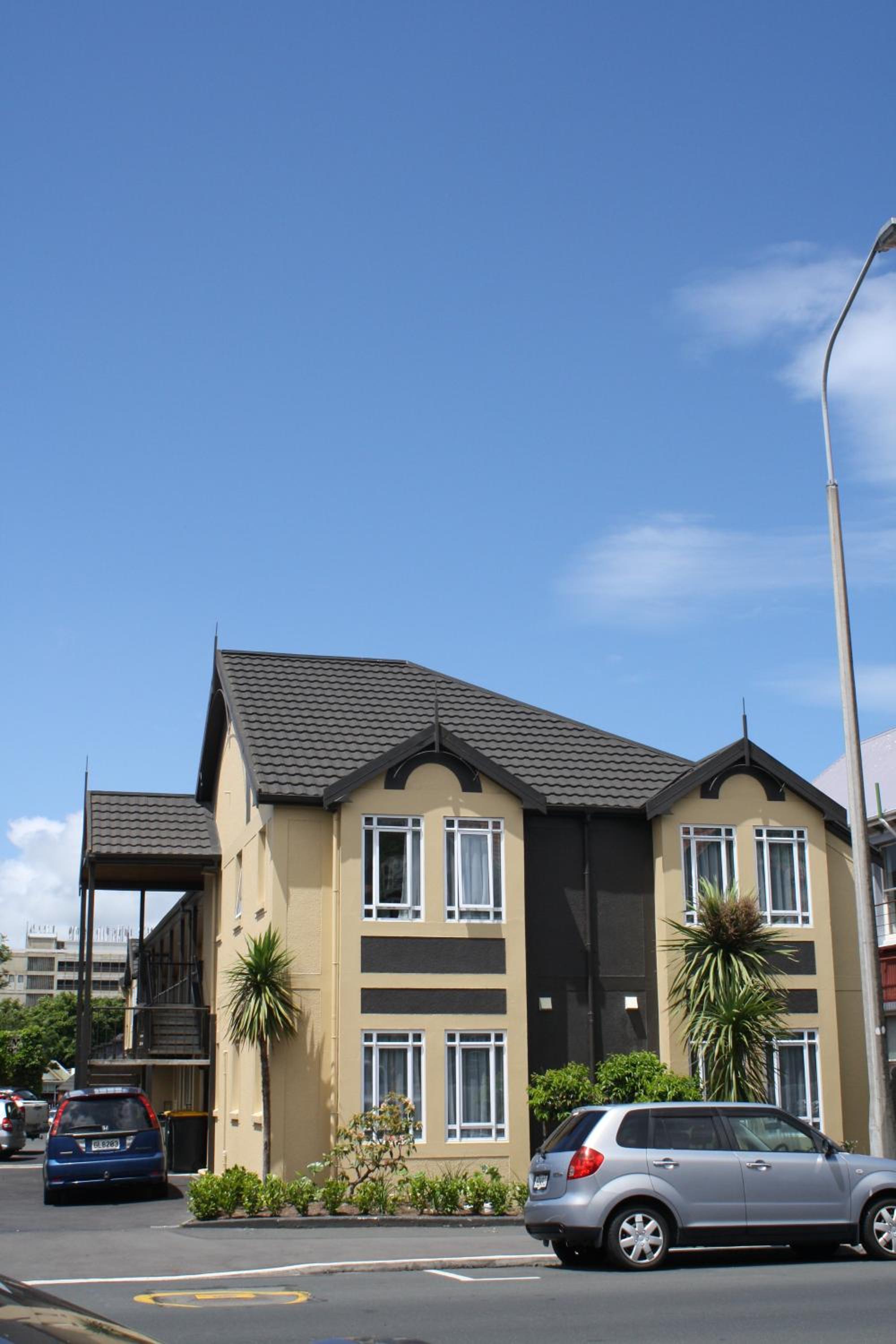 Dunedin Motel and Villas view 2