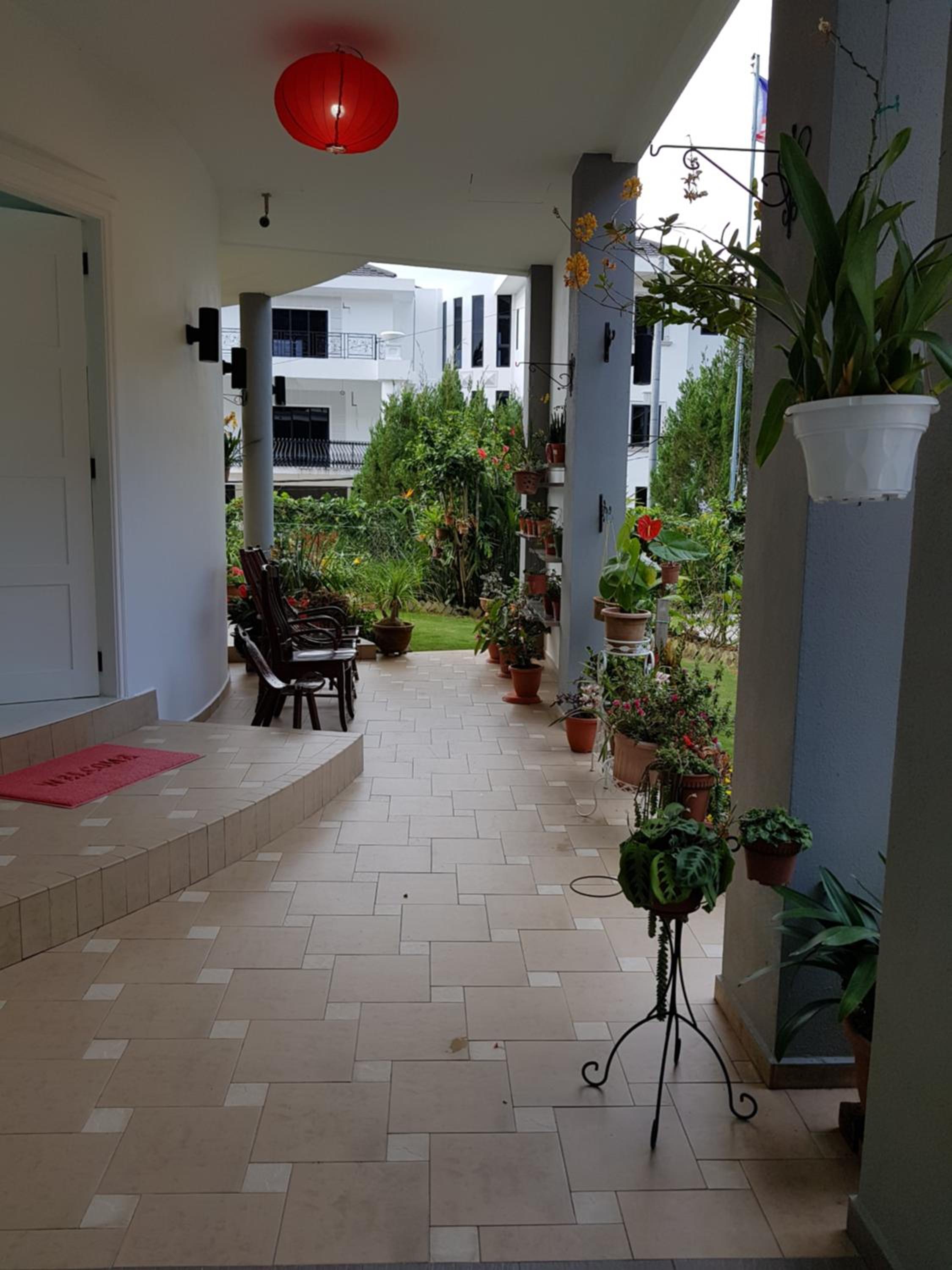 Crystal Cameron Vacation Bungalow photo 3