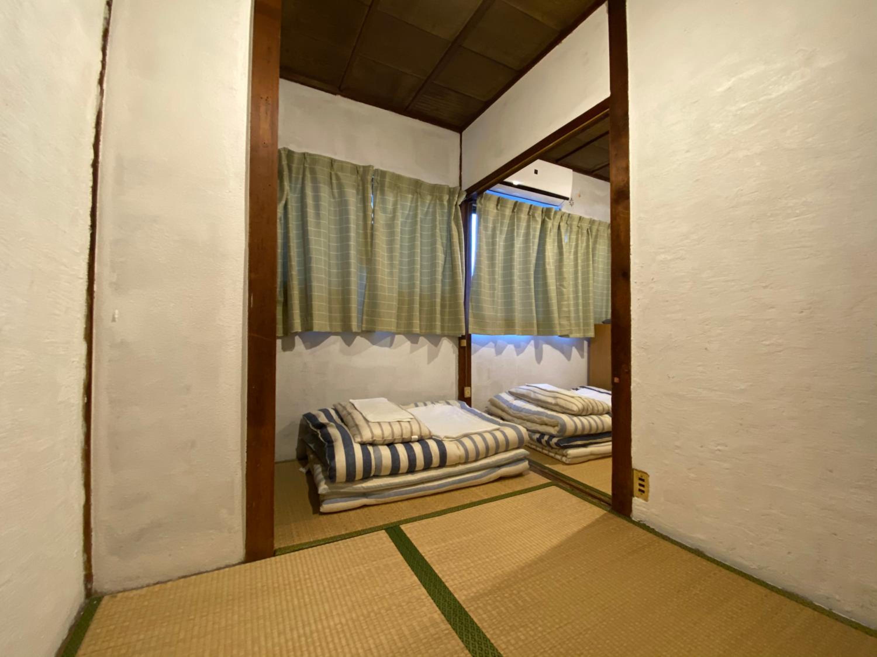 Yadokari House