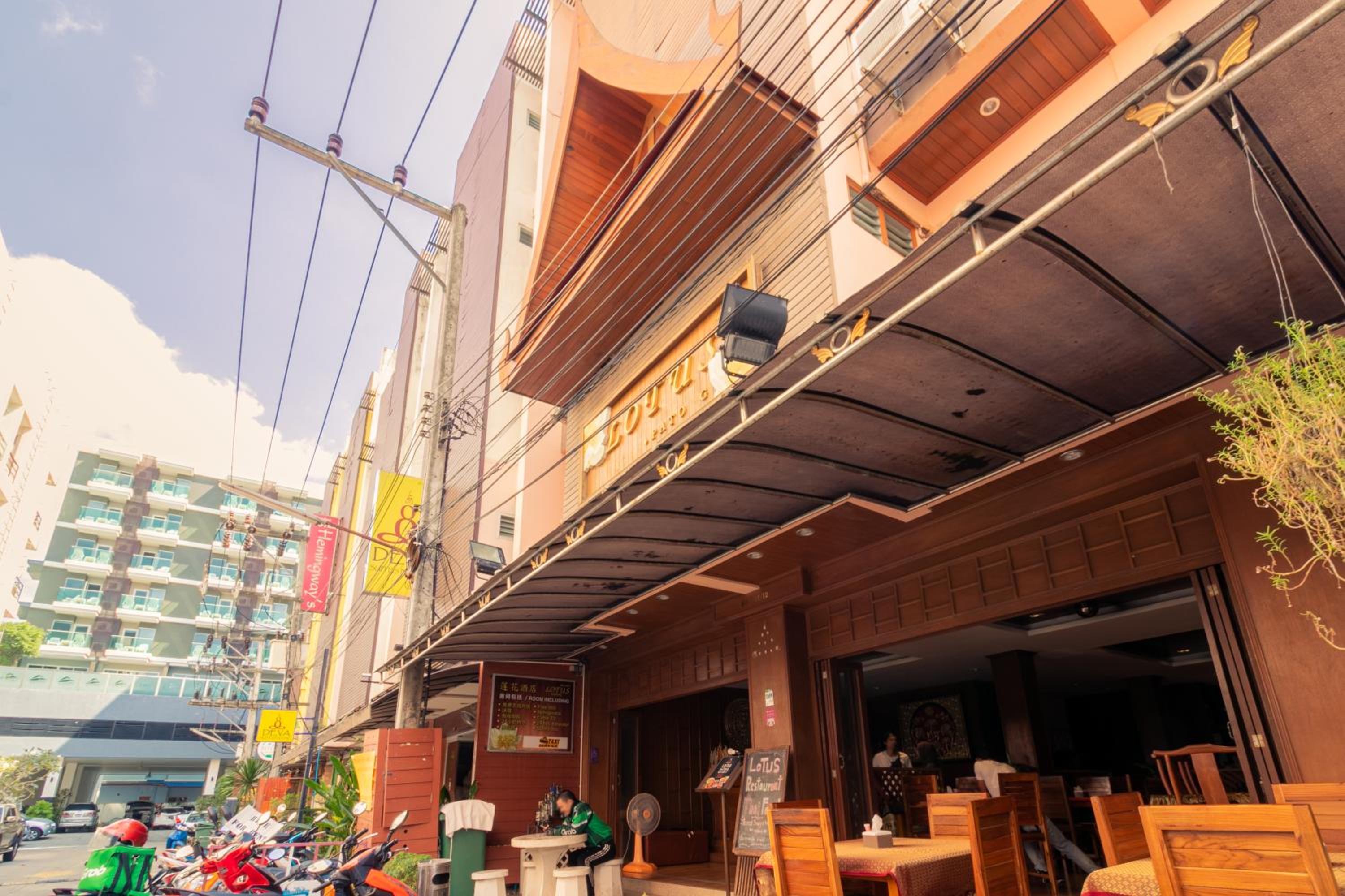 Lotus Hotel Patong