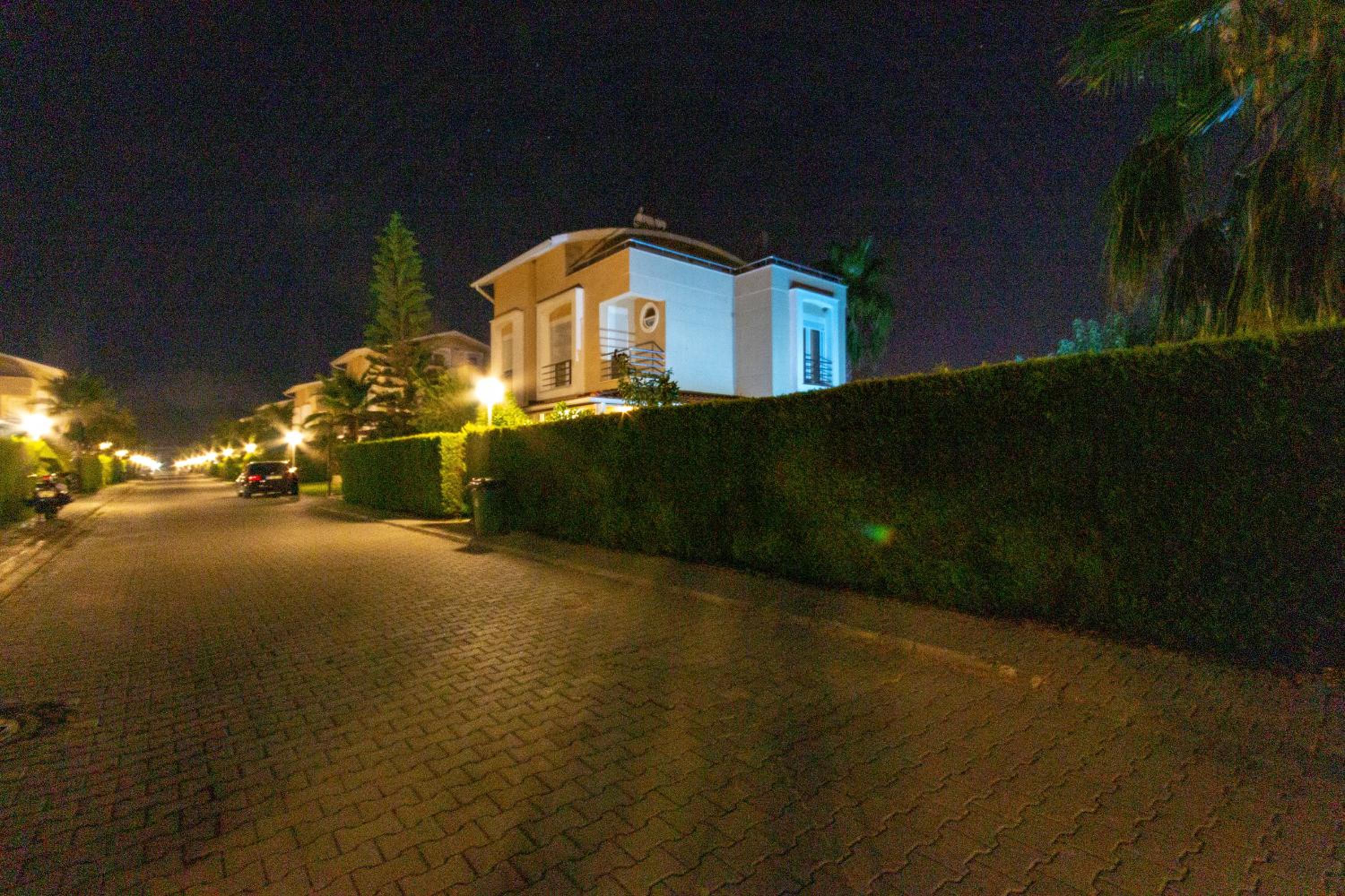 Paradise Town Villa ART