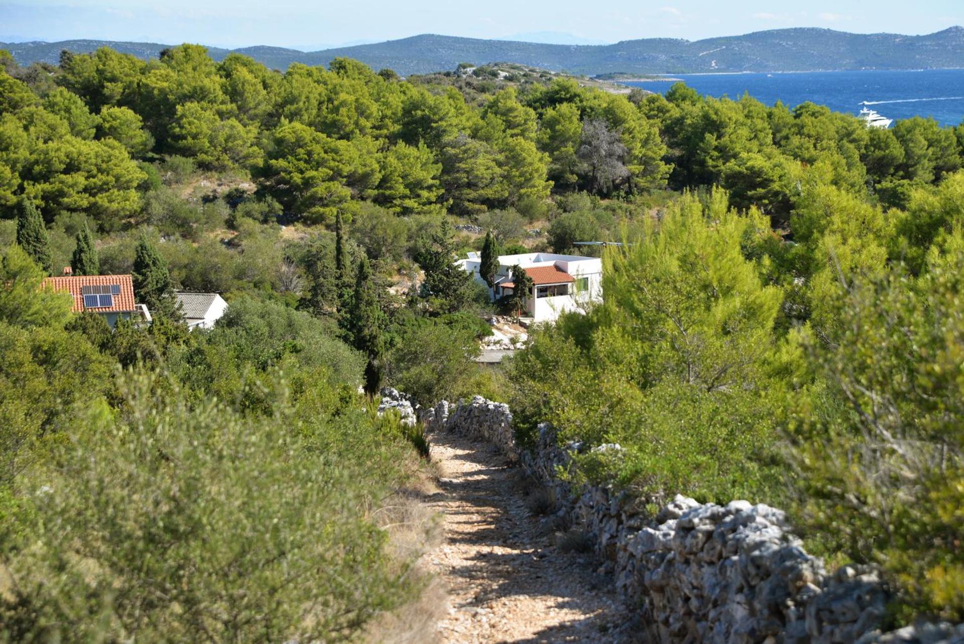 Kornati Robinzon House view 2