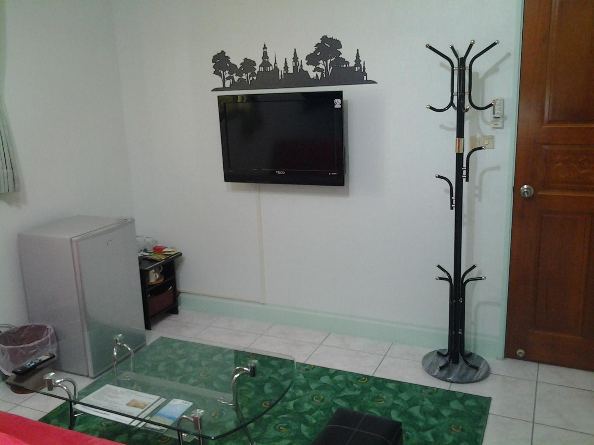 Photo 6