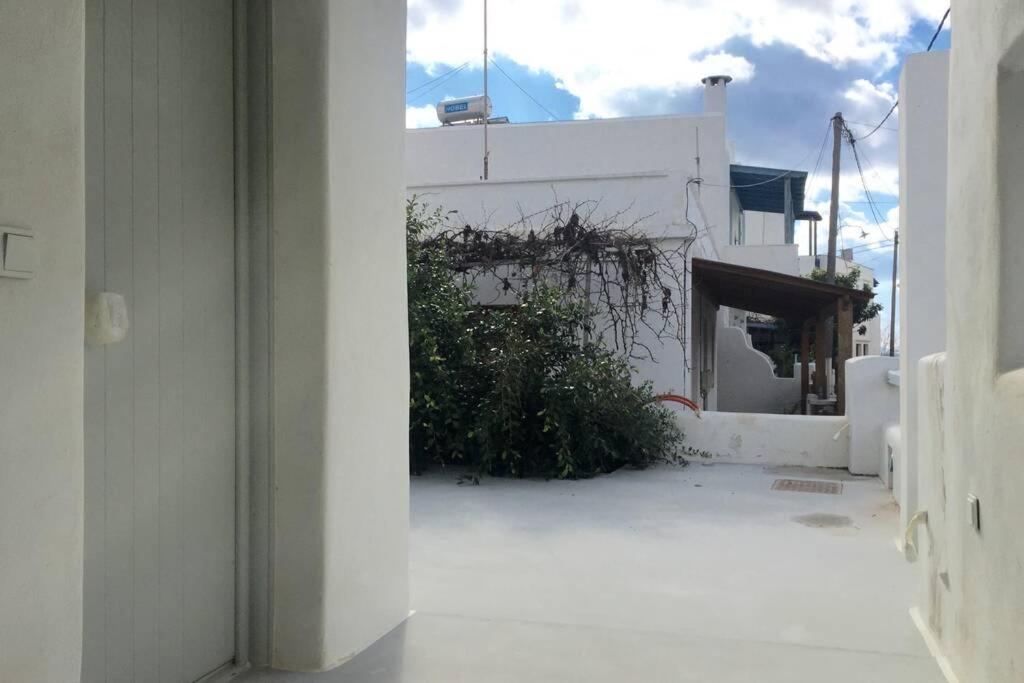 EMELIAS HOUSE SEA SIDE view 4