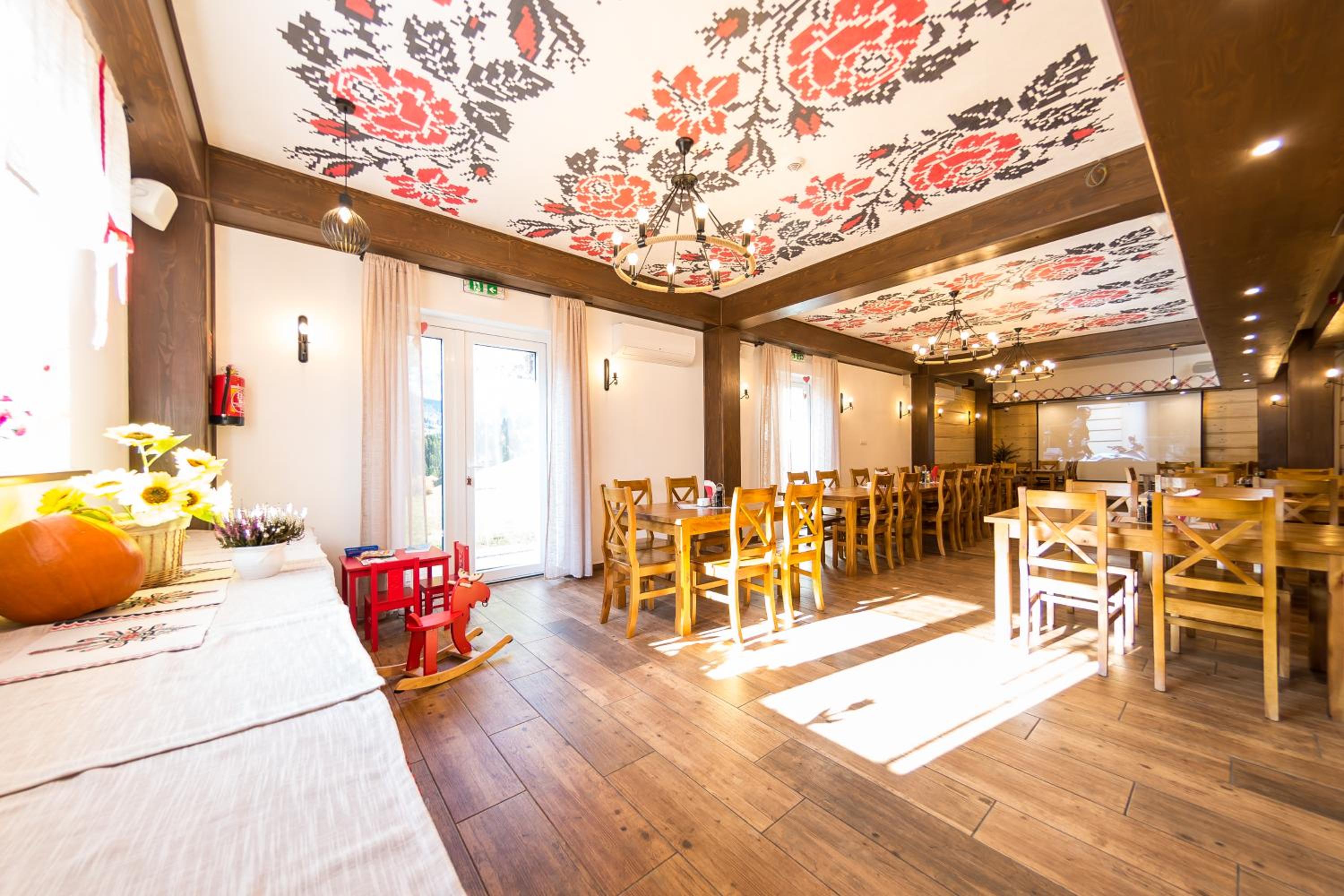 restaurant