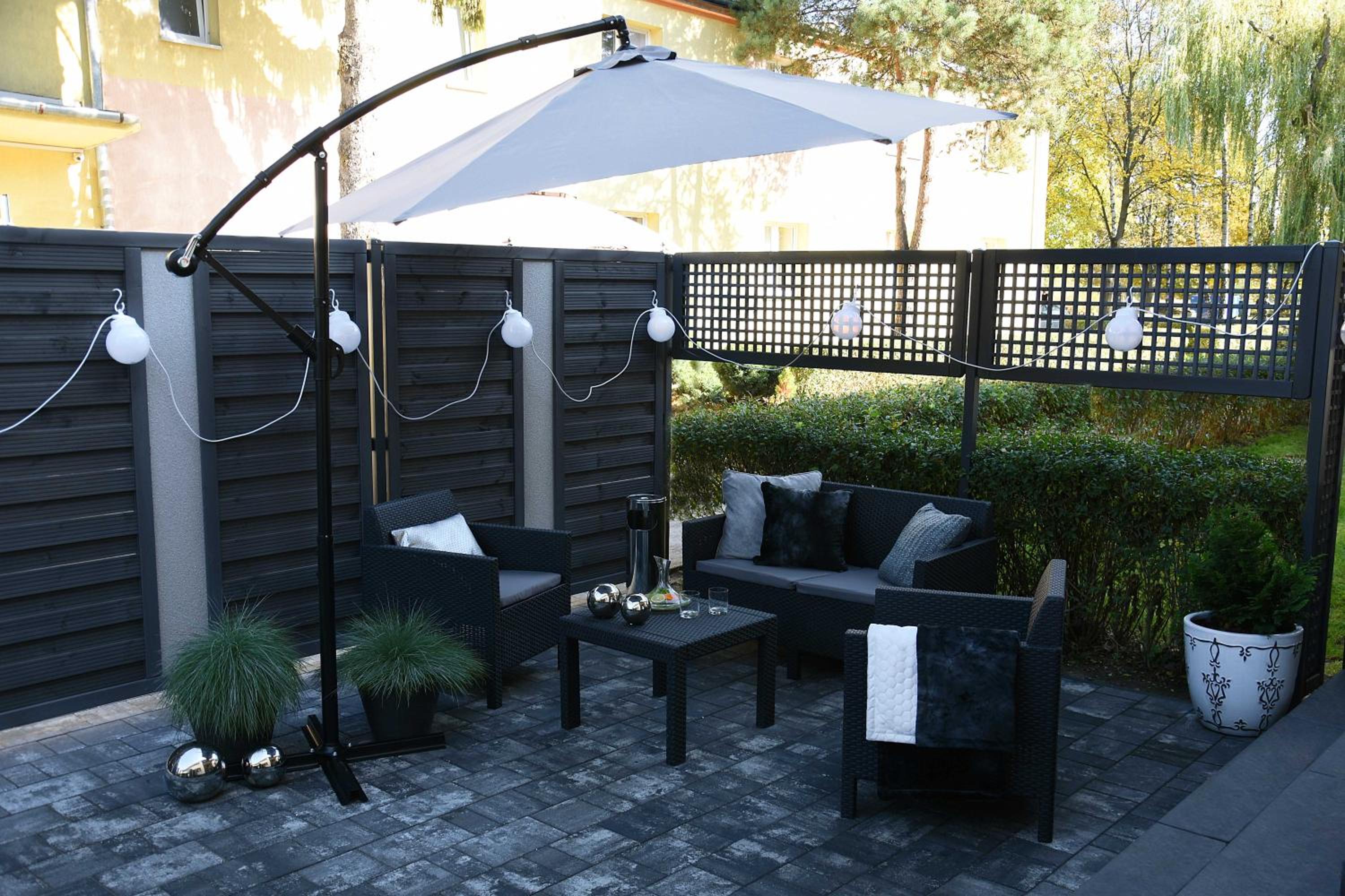 outdoor BBQ area