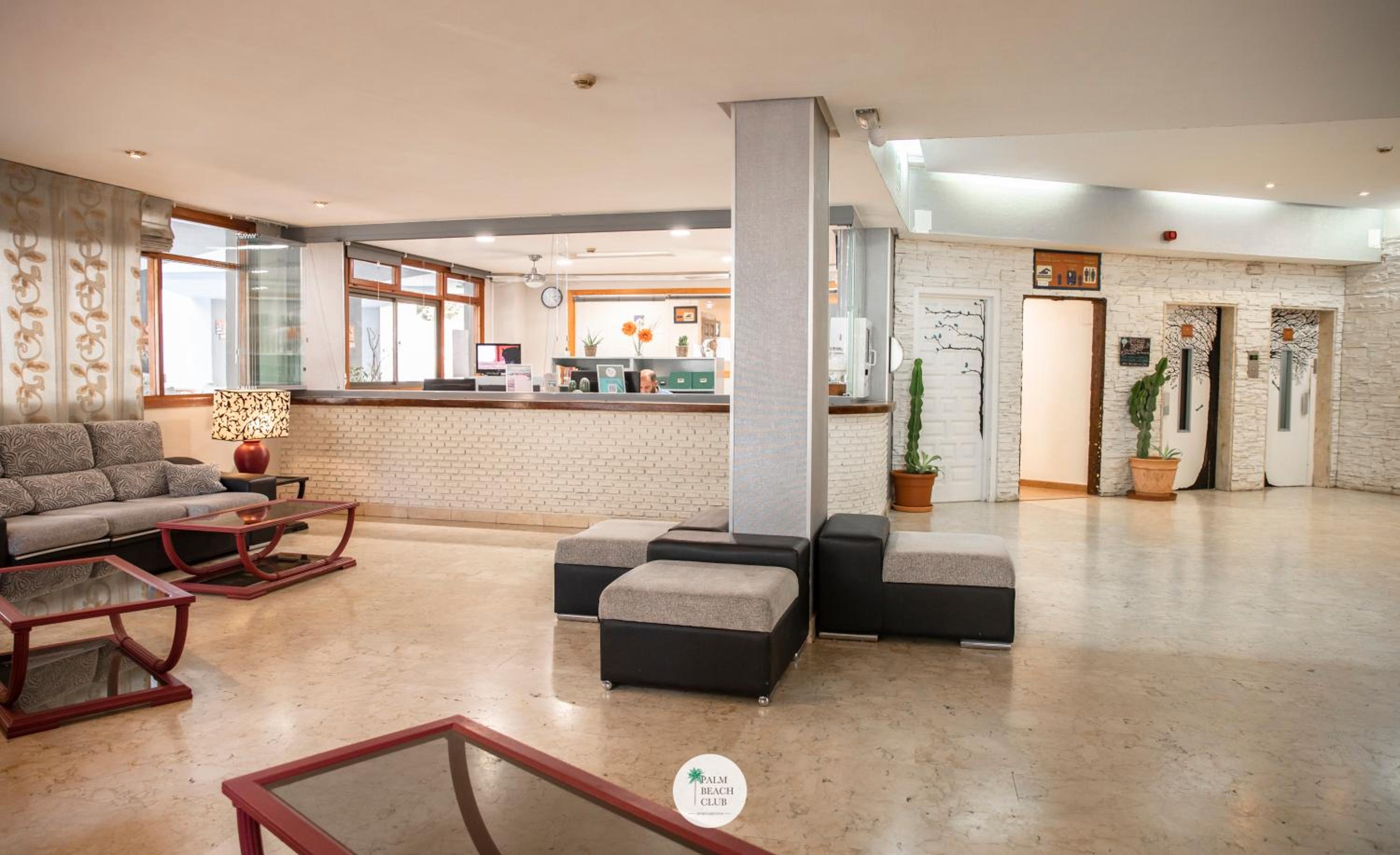Palm Beach Club Apartamentos Carihuela view 4
