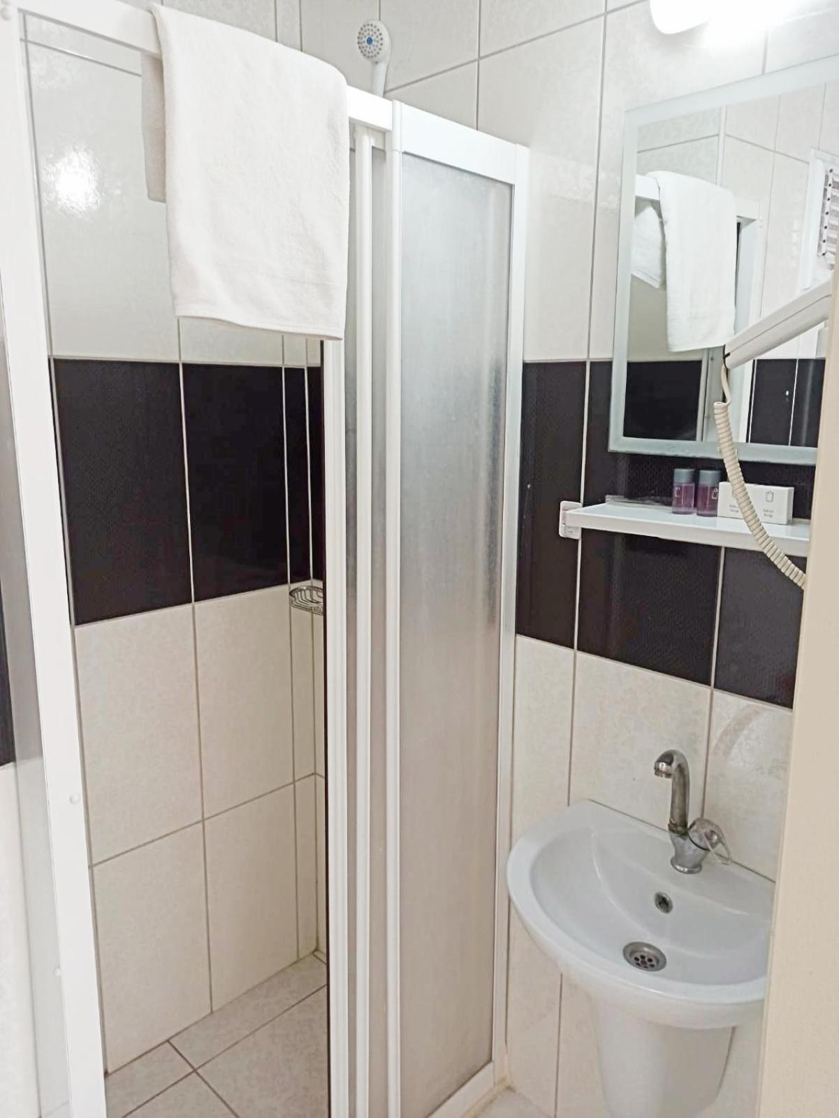 Konak Otel Kaleiçi - Image 9