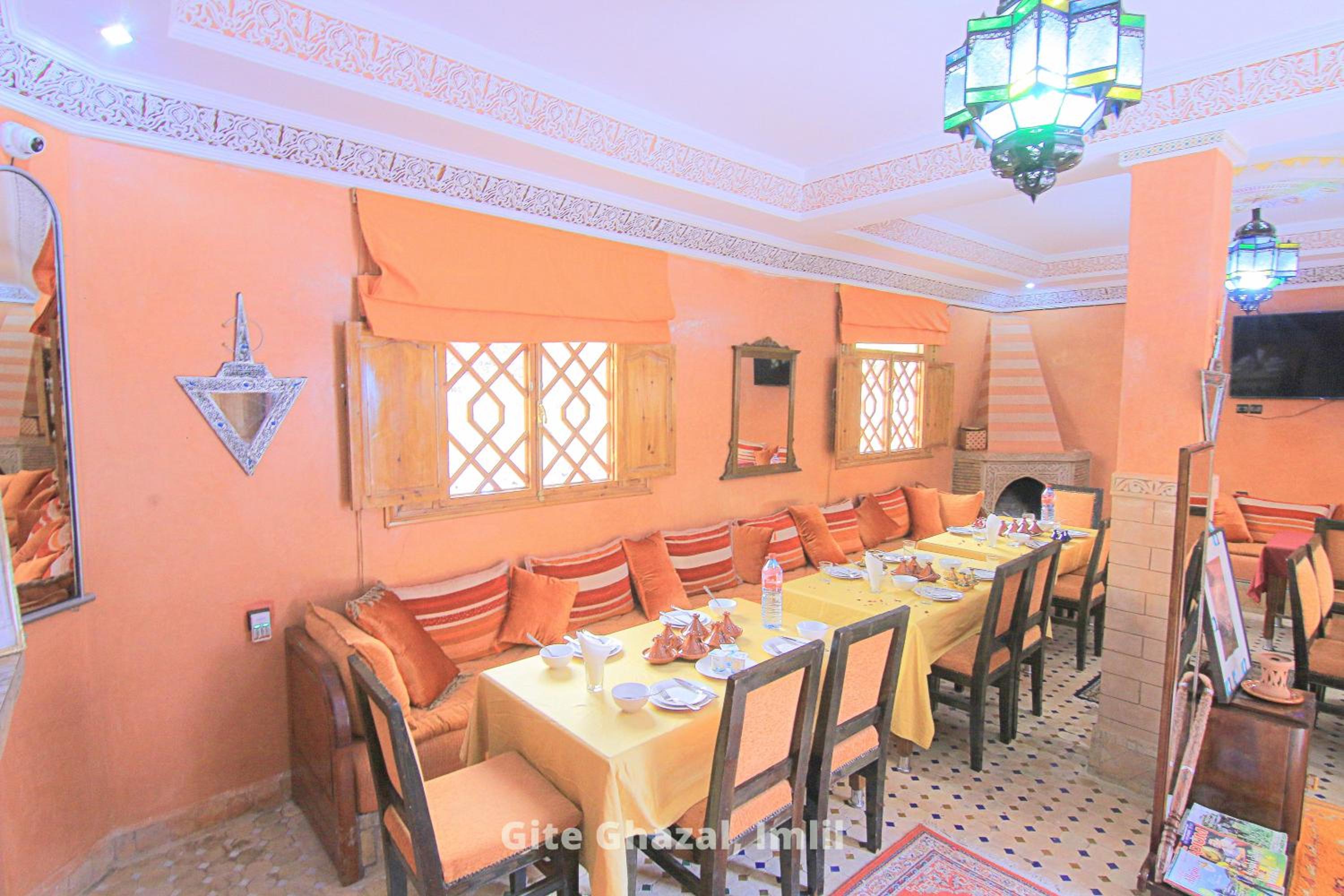 dining