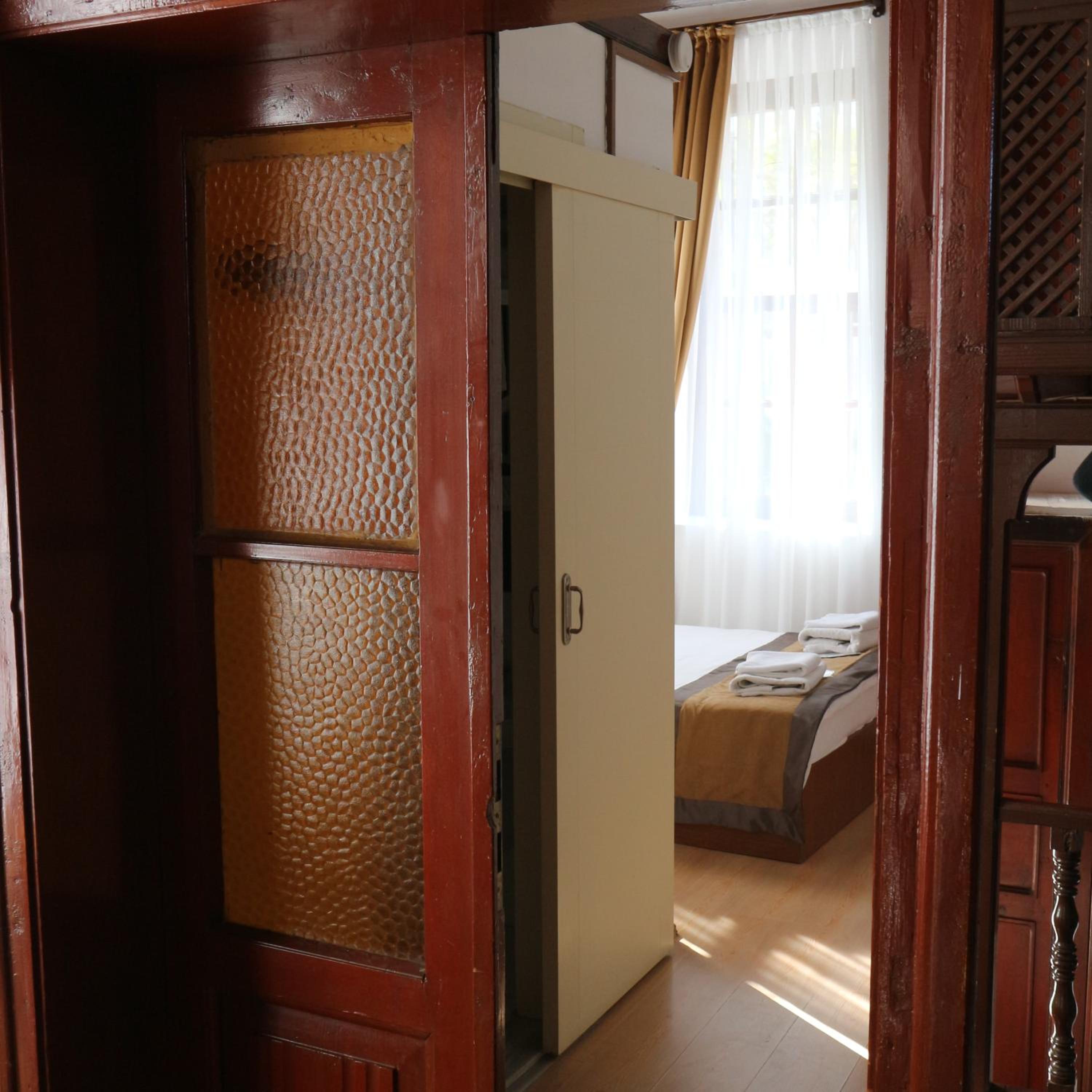 Konak Otel Kaleiçi - Image 17