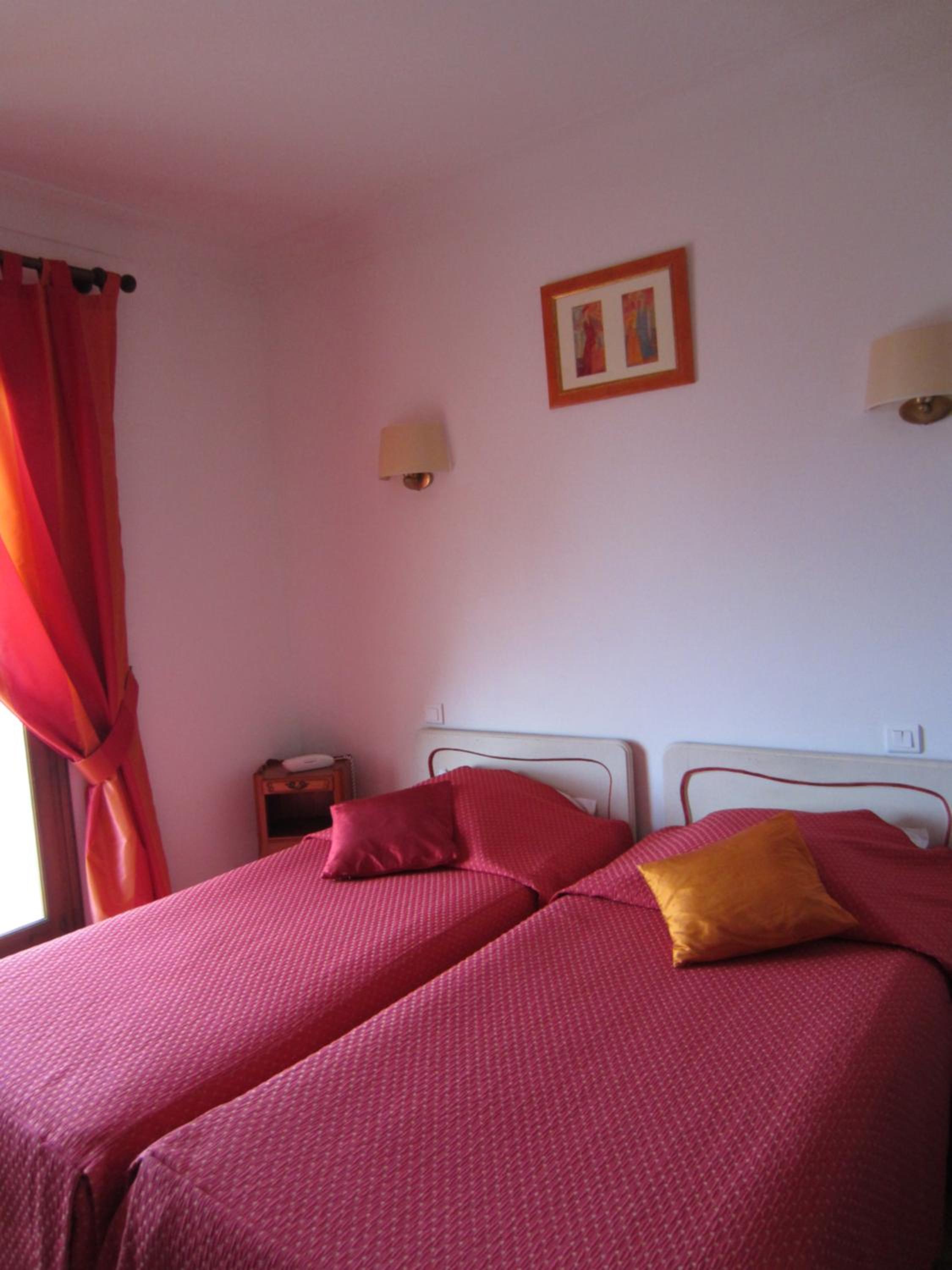 Hotel Belle Vue view 2