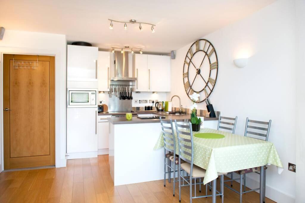 Looe Vacations - Millendreath at Westcliff - Self Catering flat with amazing sea views - Property Image 2