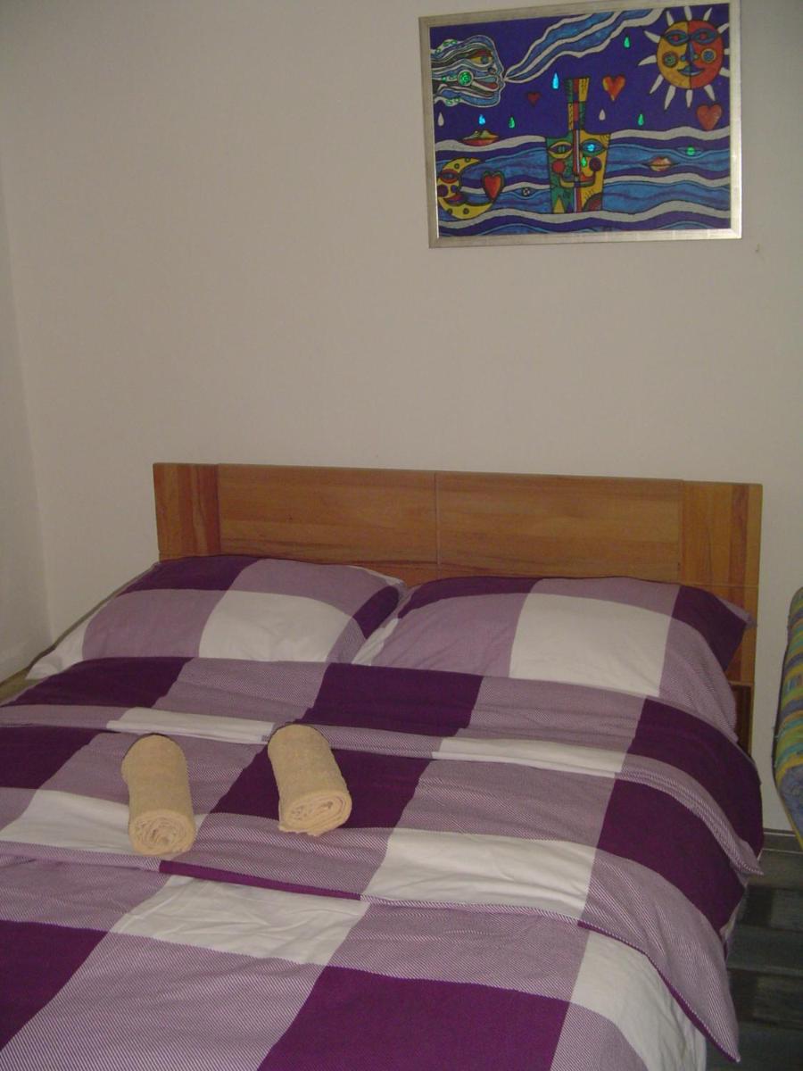 Photo 52