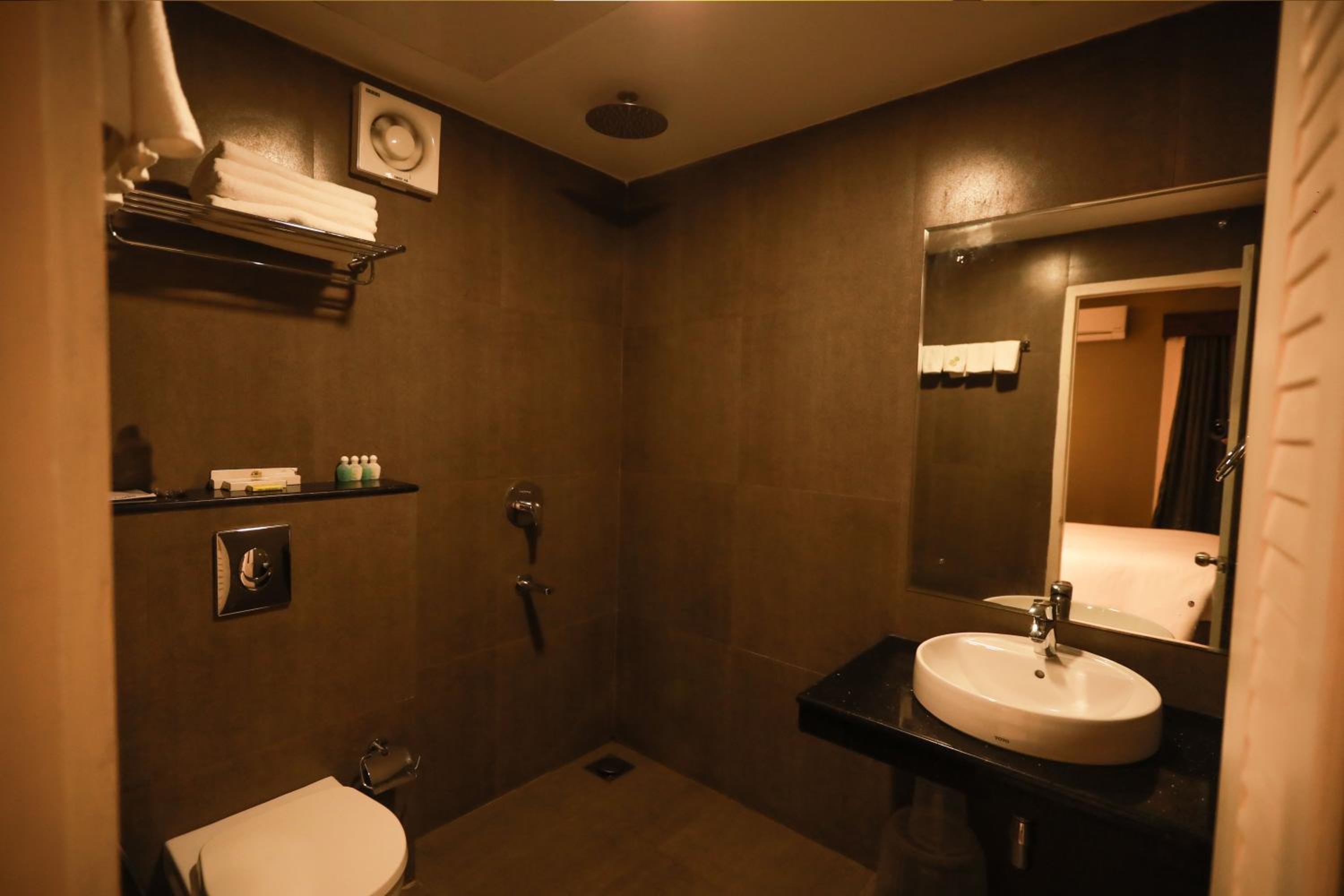Photo 11