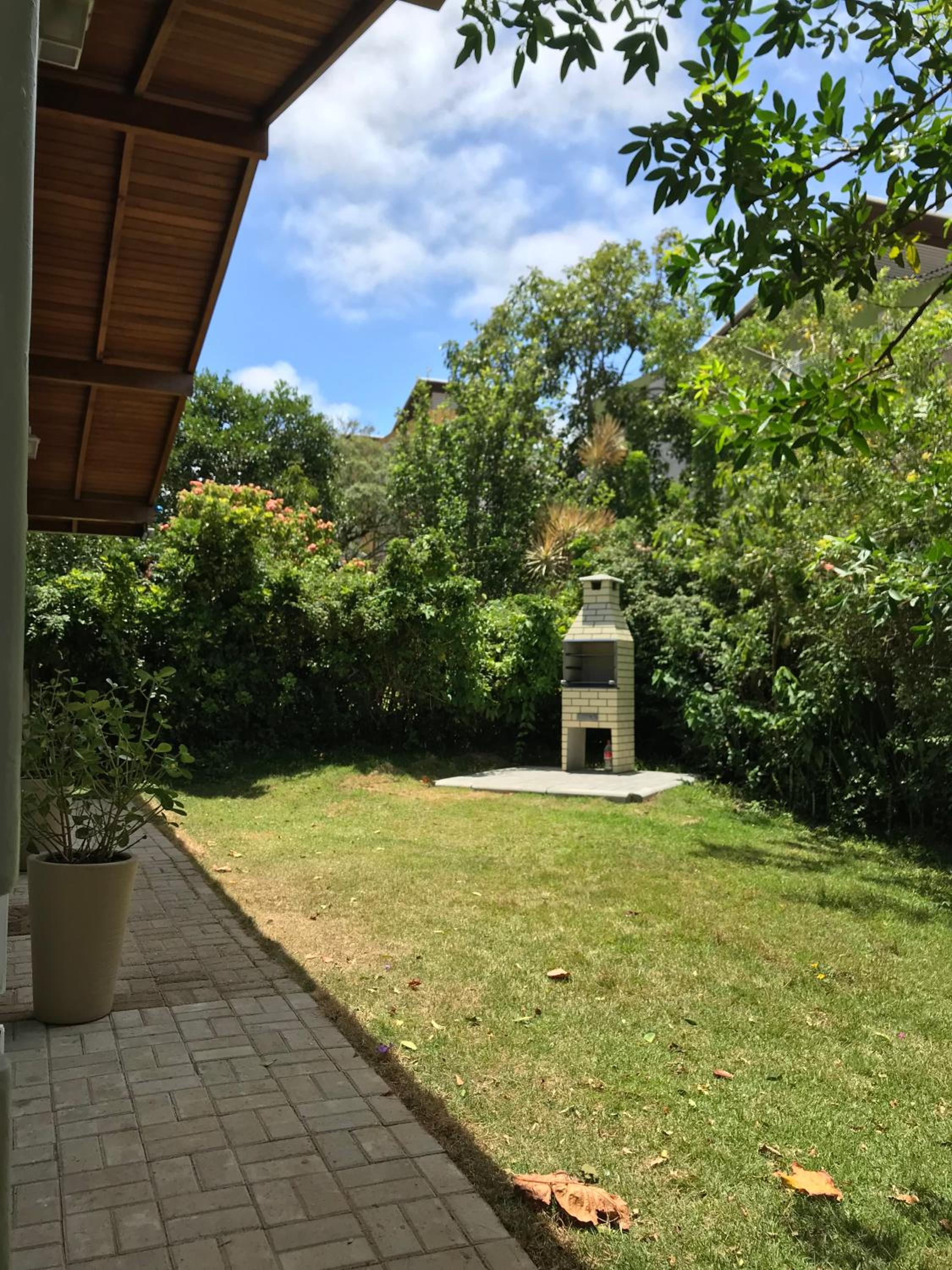 CASA 100 MTS DA PRAIA!